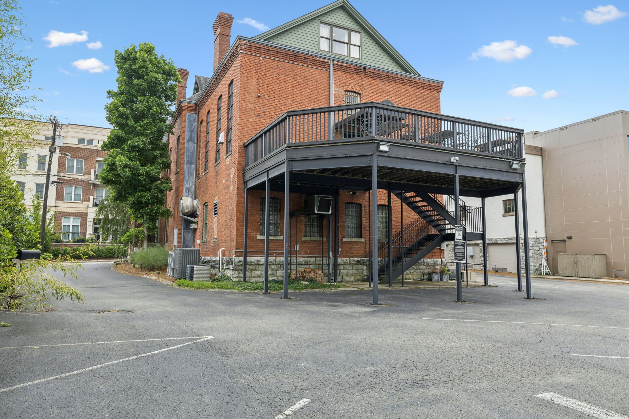 108 Bridge St Property Photo 5