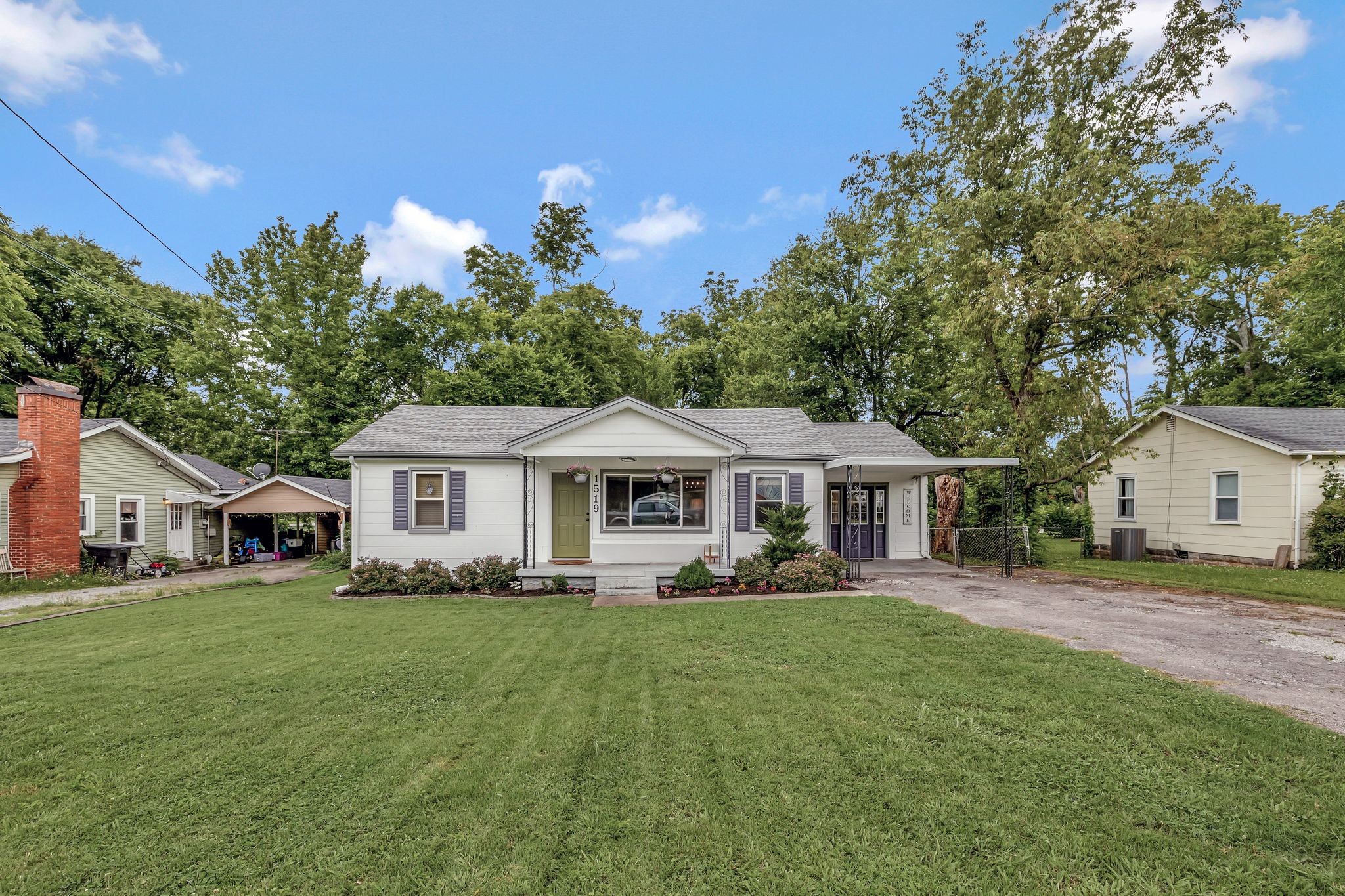 1519 Graybar Ln Property Photo 1