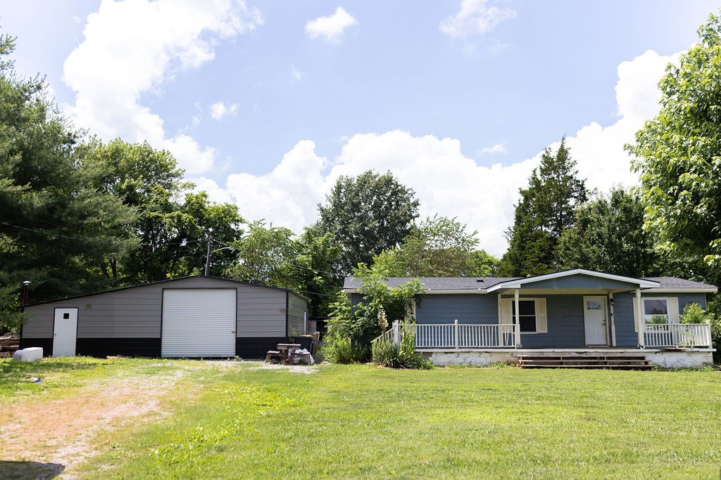 8409 Village Green Dr Property Photo 1