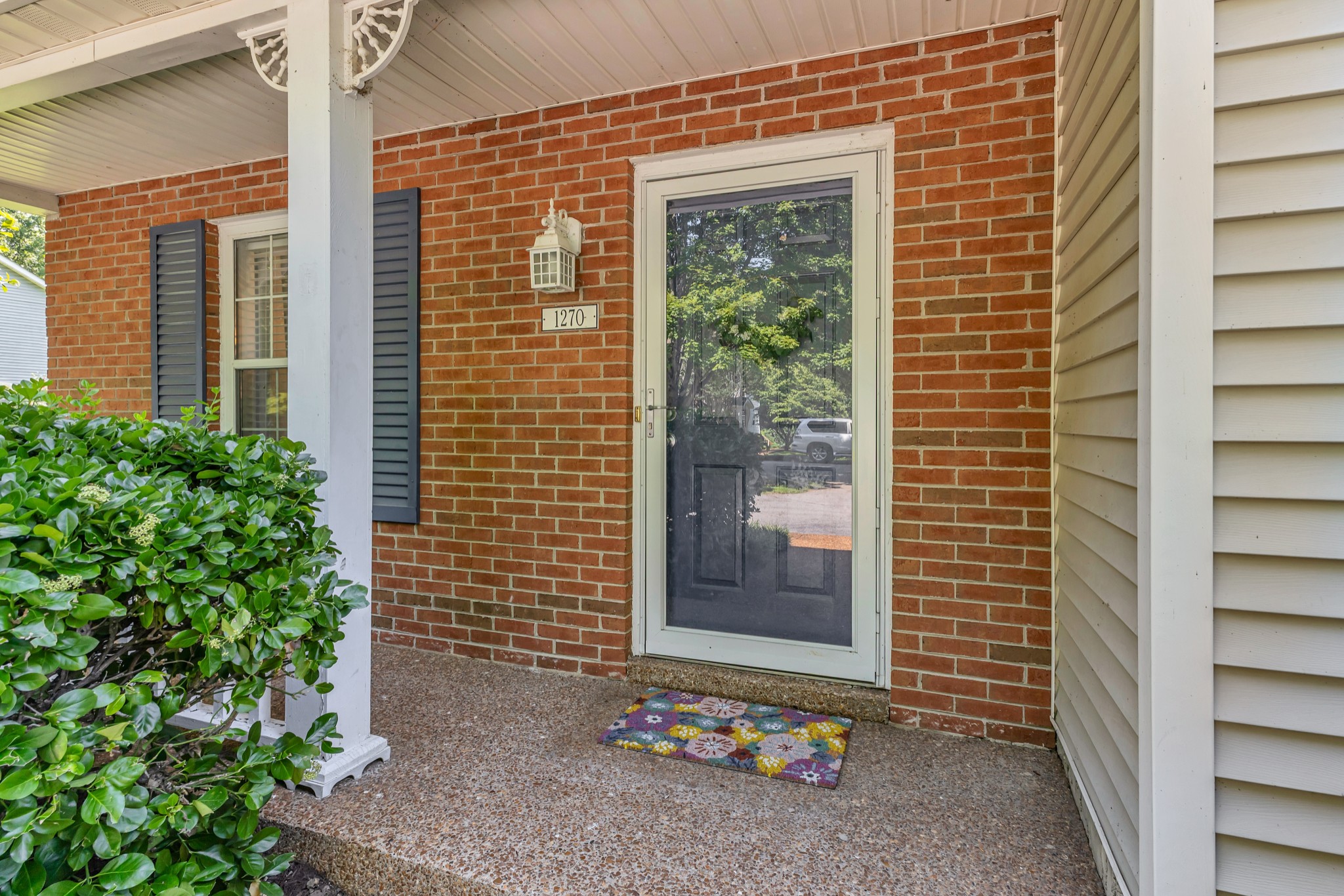 1270 Carriage Park Dr Property Photo 4