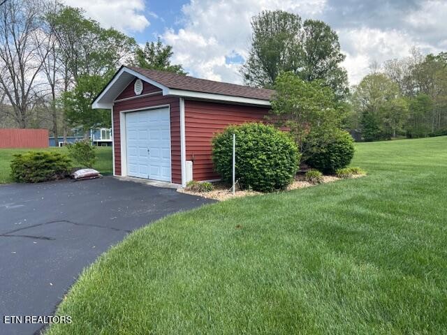 247 Valley Lane Property Photo 33