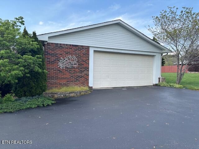 247 Valley Lane Property Photo 36