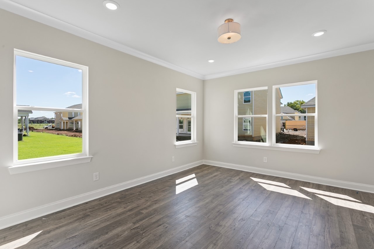 1005 Riverview Run Property Photo 12