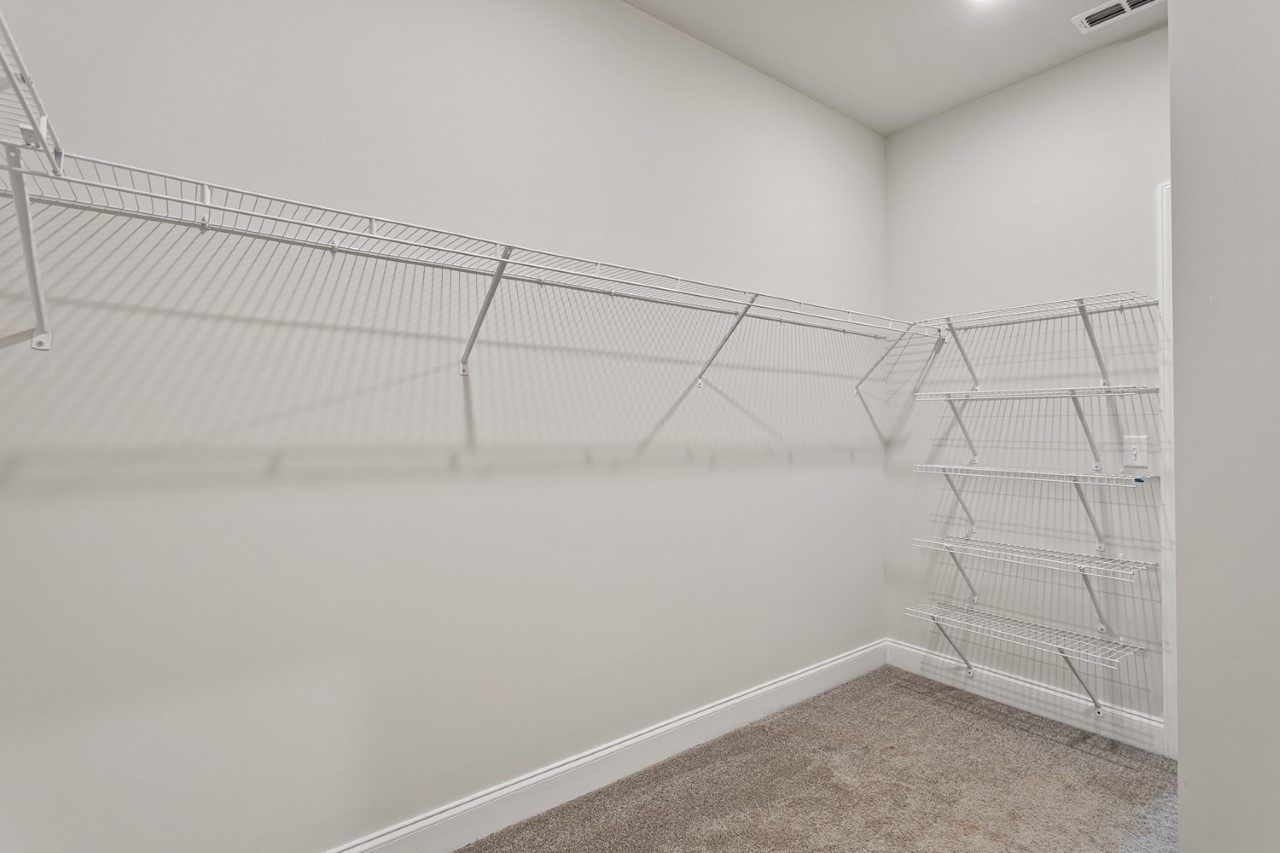 1005 Riverview Run Property Photo 15
