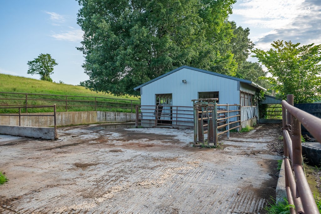 400 Mcintosh Chapel Rd Property Photo 13