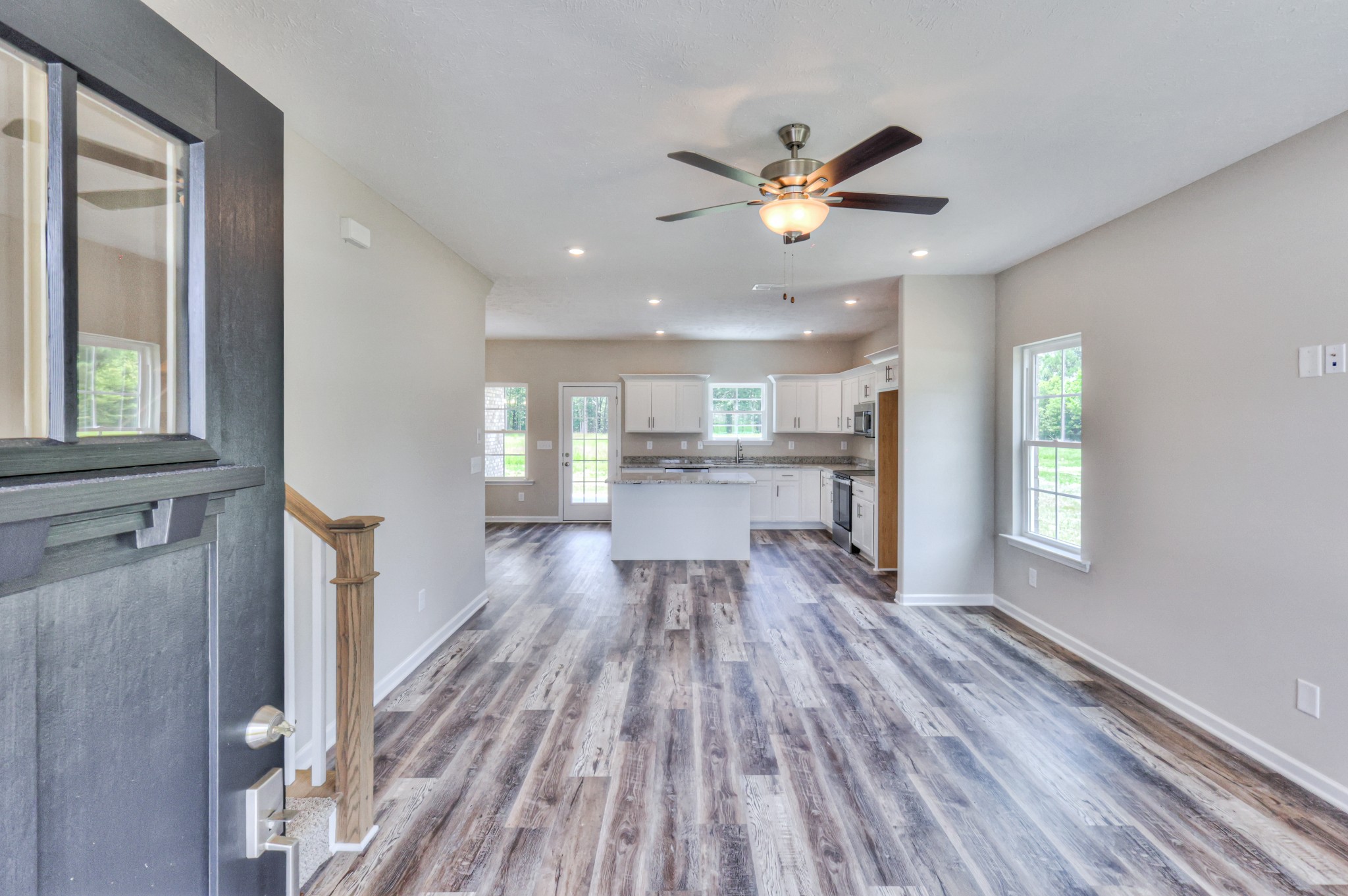 207 Blanford Cir Property Photo 4