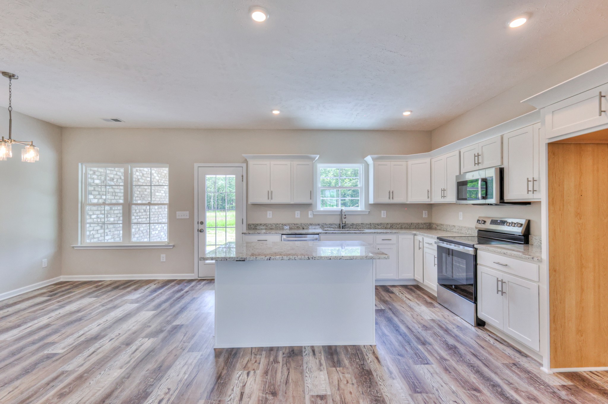 207 Blanford Cir Property Photo 8