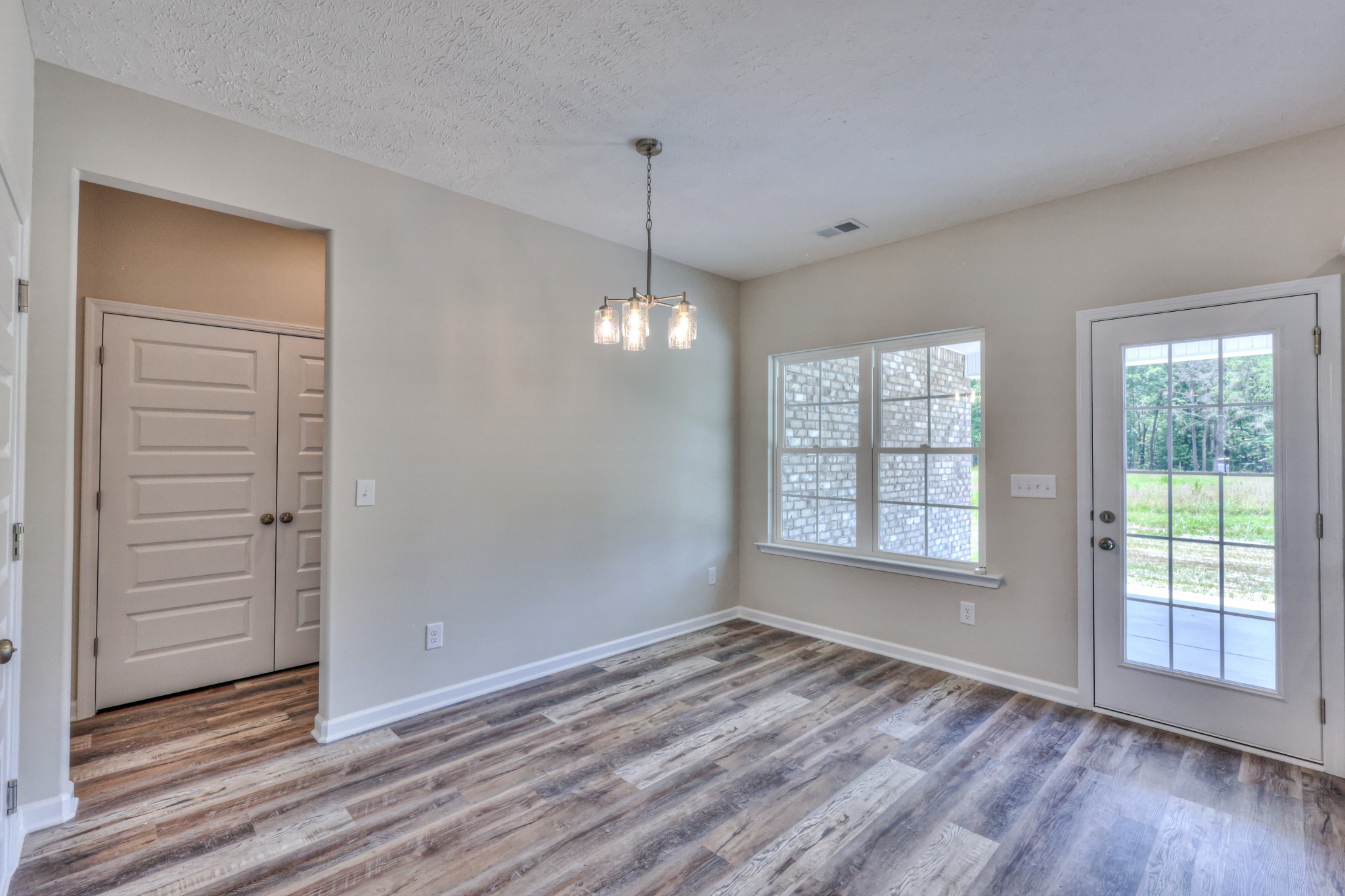 207 Blanford Cir Property Photo 14