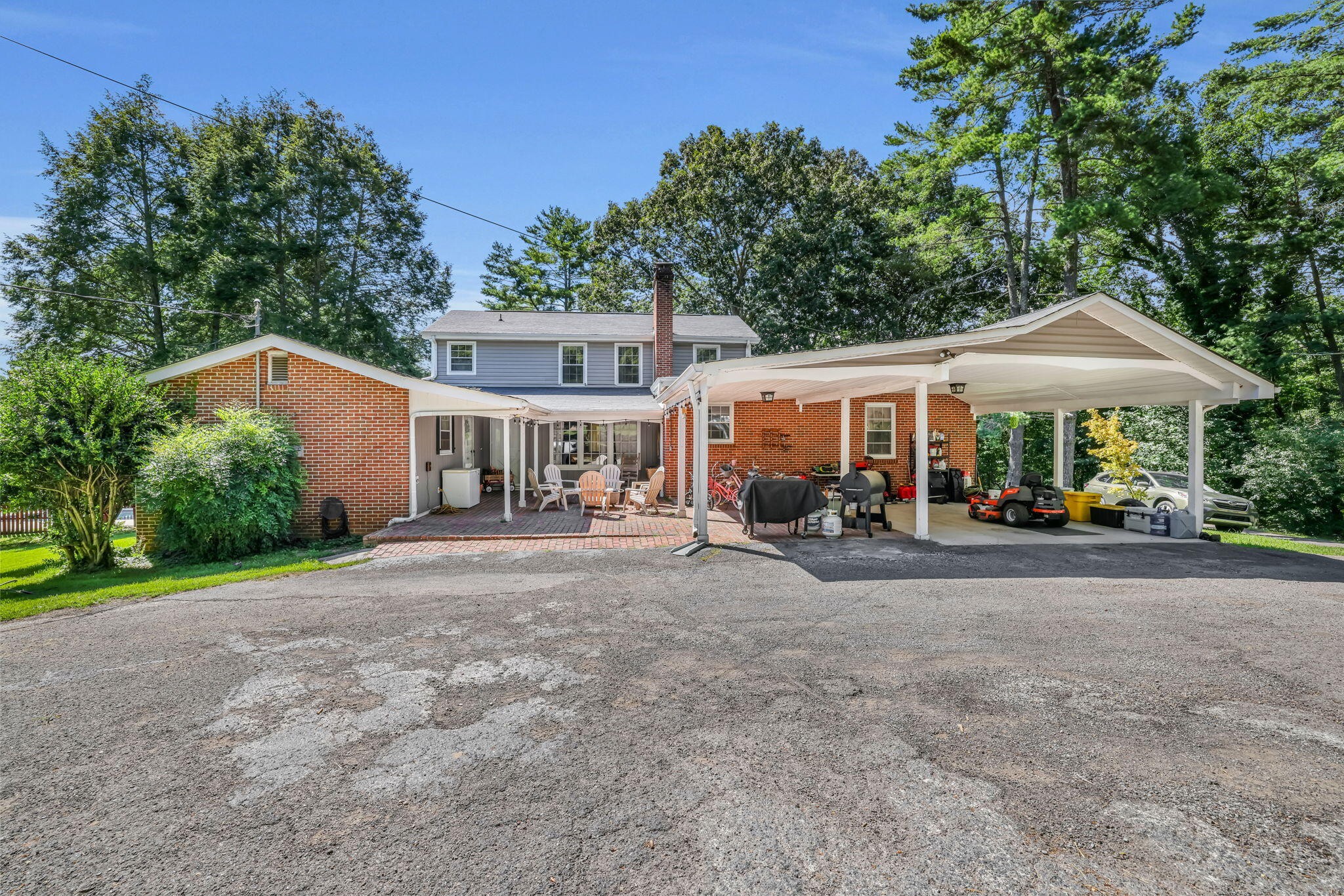 133 Stagg Street Property Photo 4