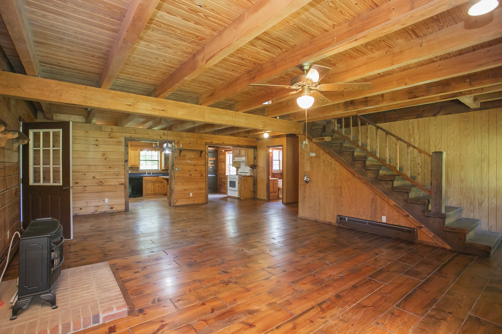1530 Roy Brown Rd Property Photo 8