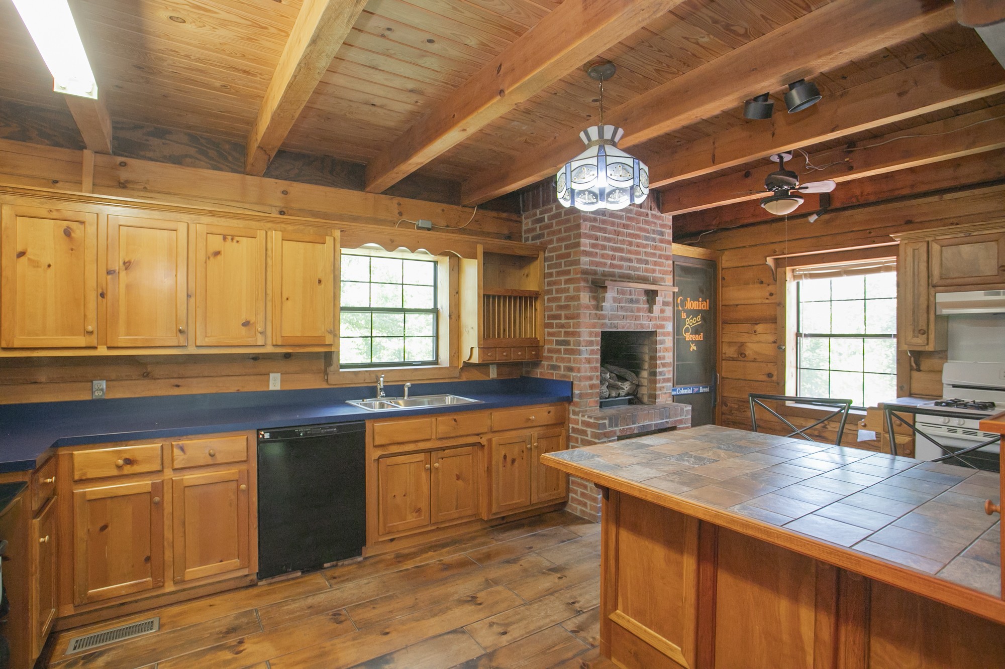 1530 Roy Brown Rd Property Photo 9
