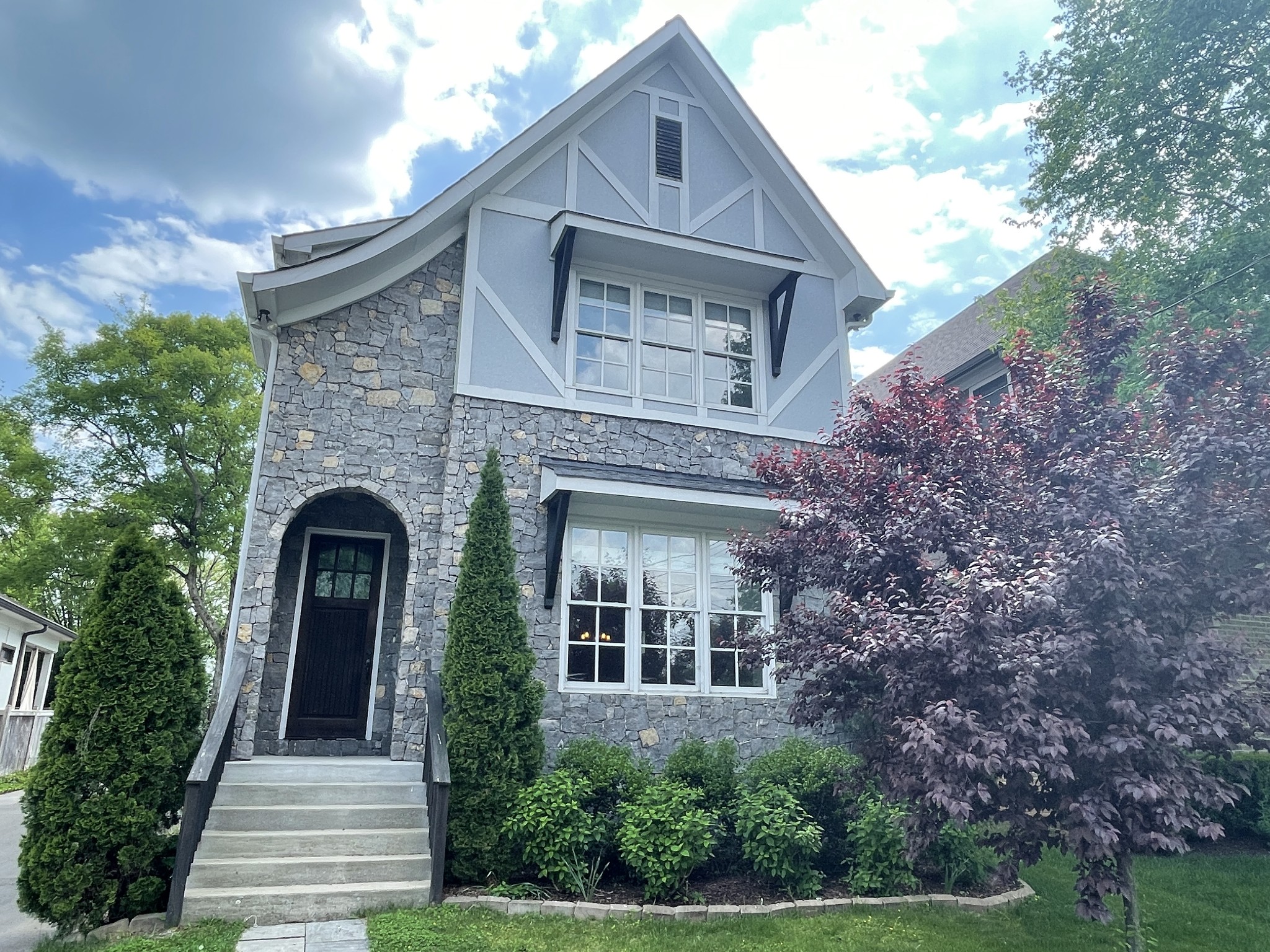 1605 Glen Echo Rd Property Photo 1