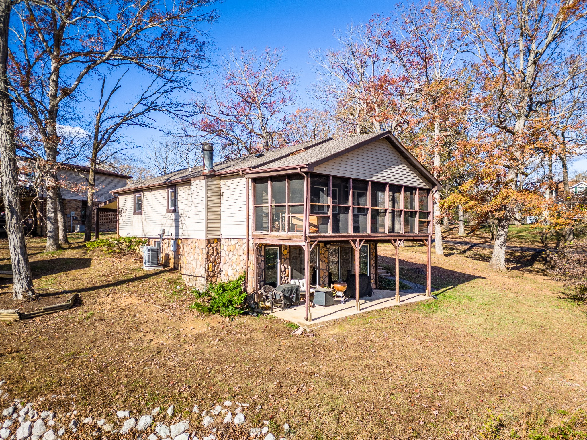 238 Russwood Dr Property Photo 1