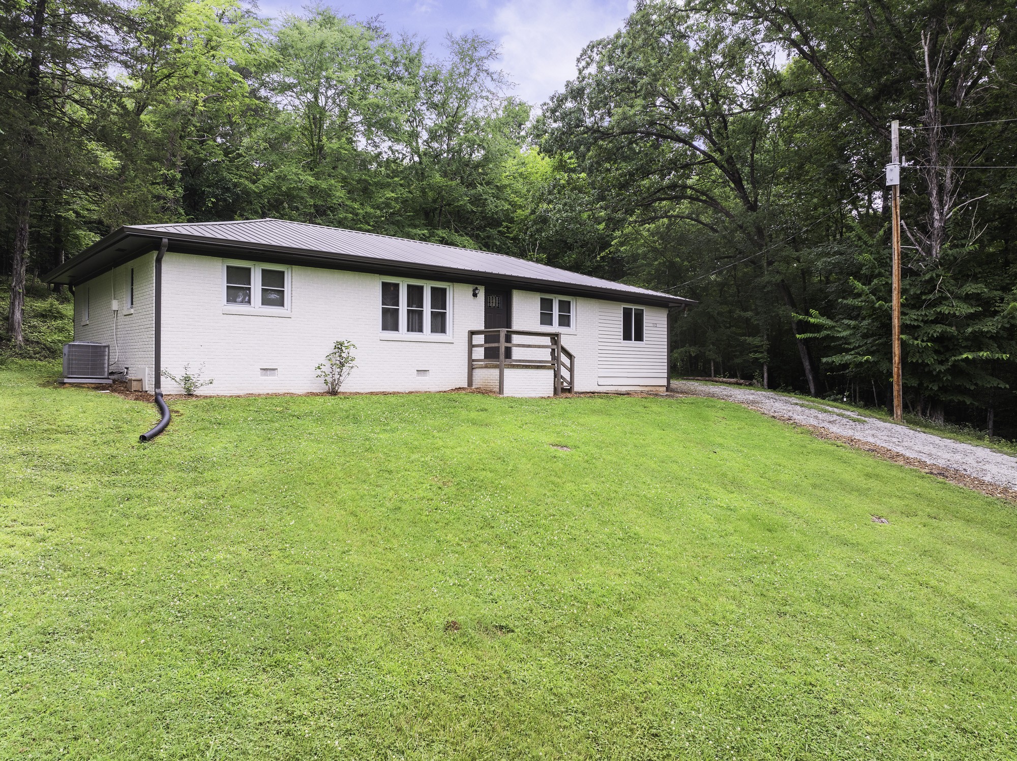 112 Sam Horner Ln Property Photo 1