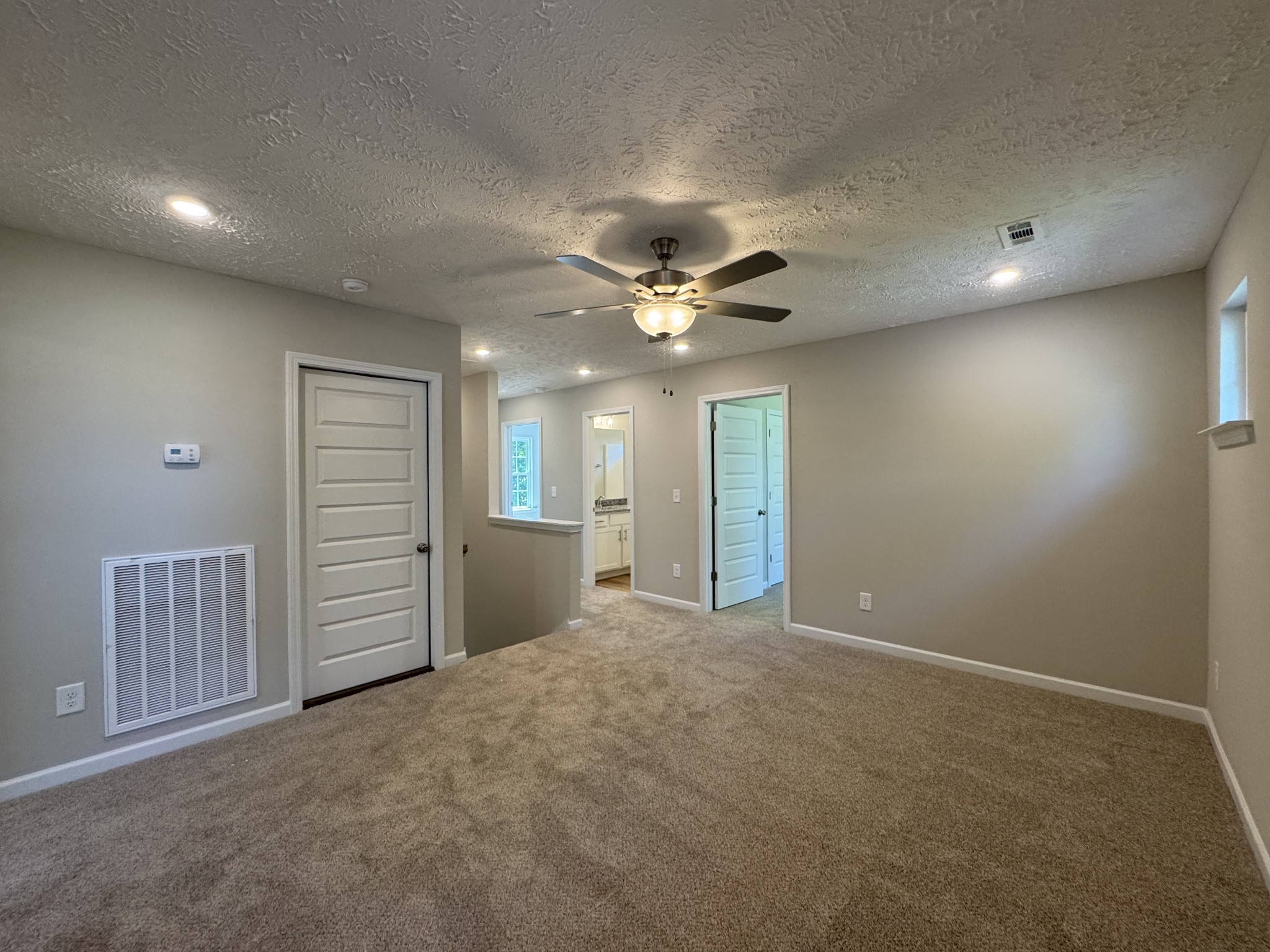 47 Laurel View St Property Photo 15