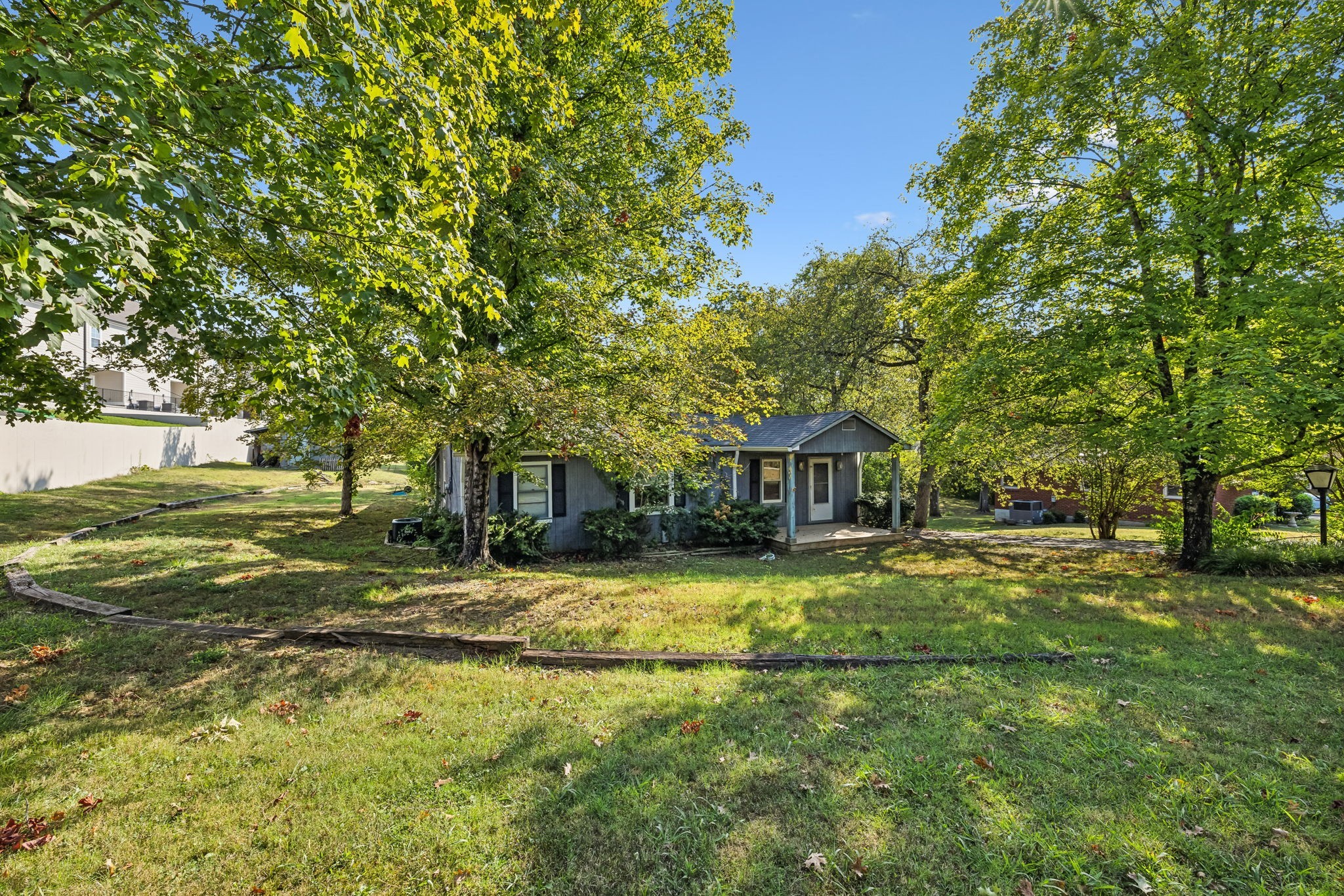 7345 Old Charlotte Pike Property Photo 1