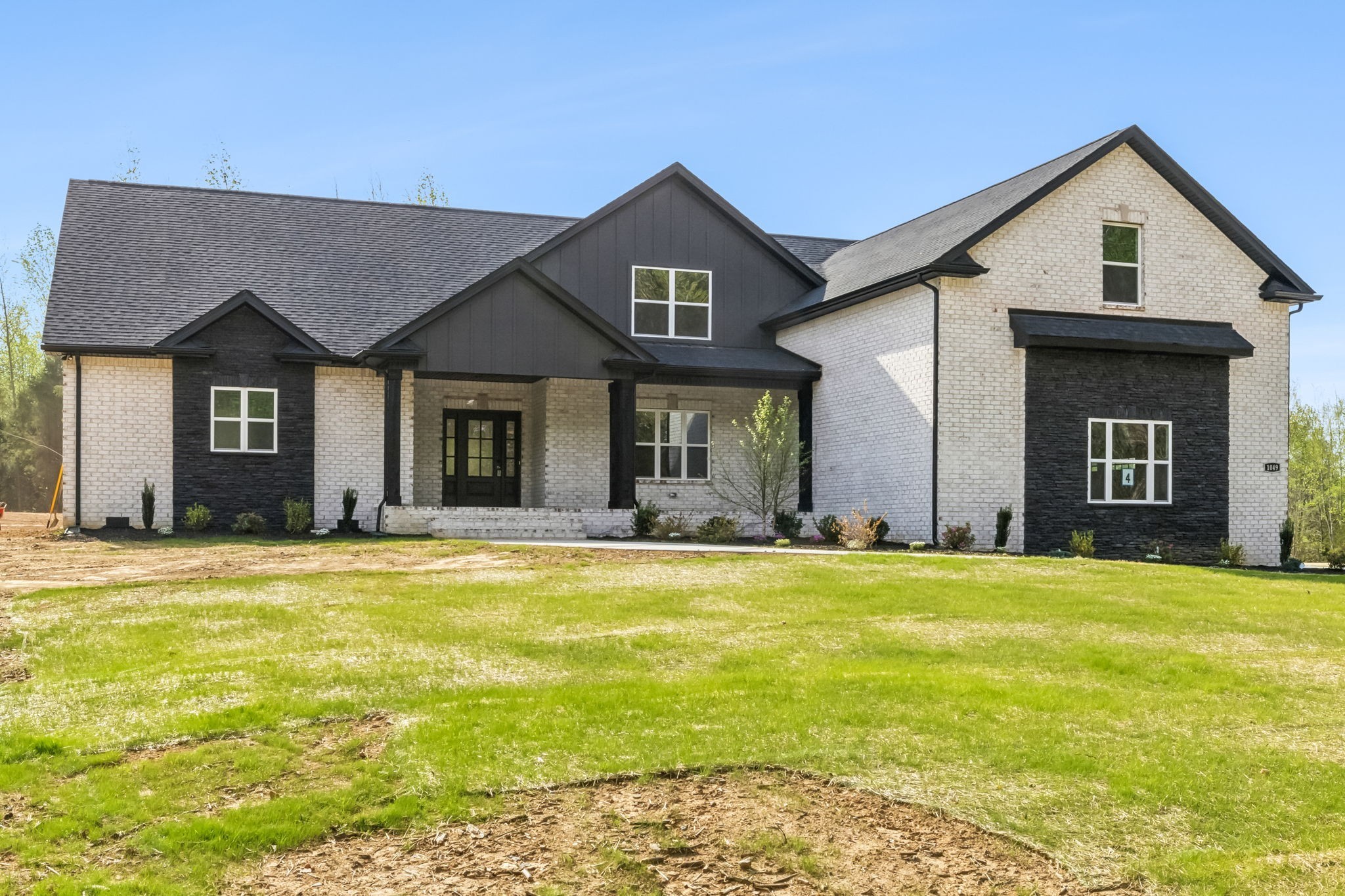 1049 Gholson Road Property Photo 1