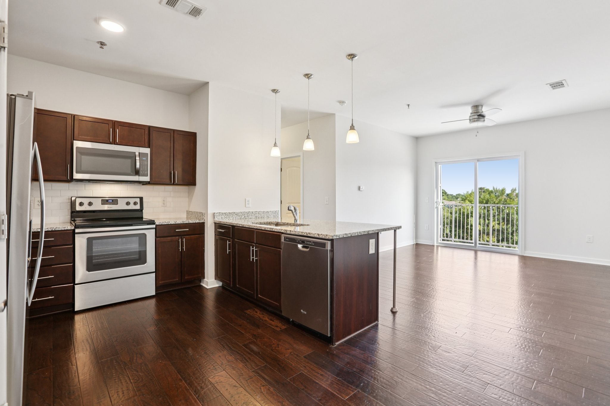 1118 Litton Ave Property Photo 4
