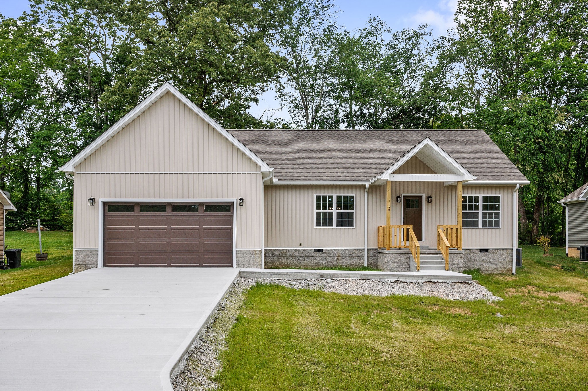 130 Rachelle Pl Property Photo 1