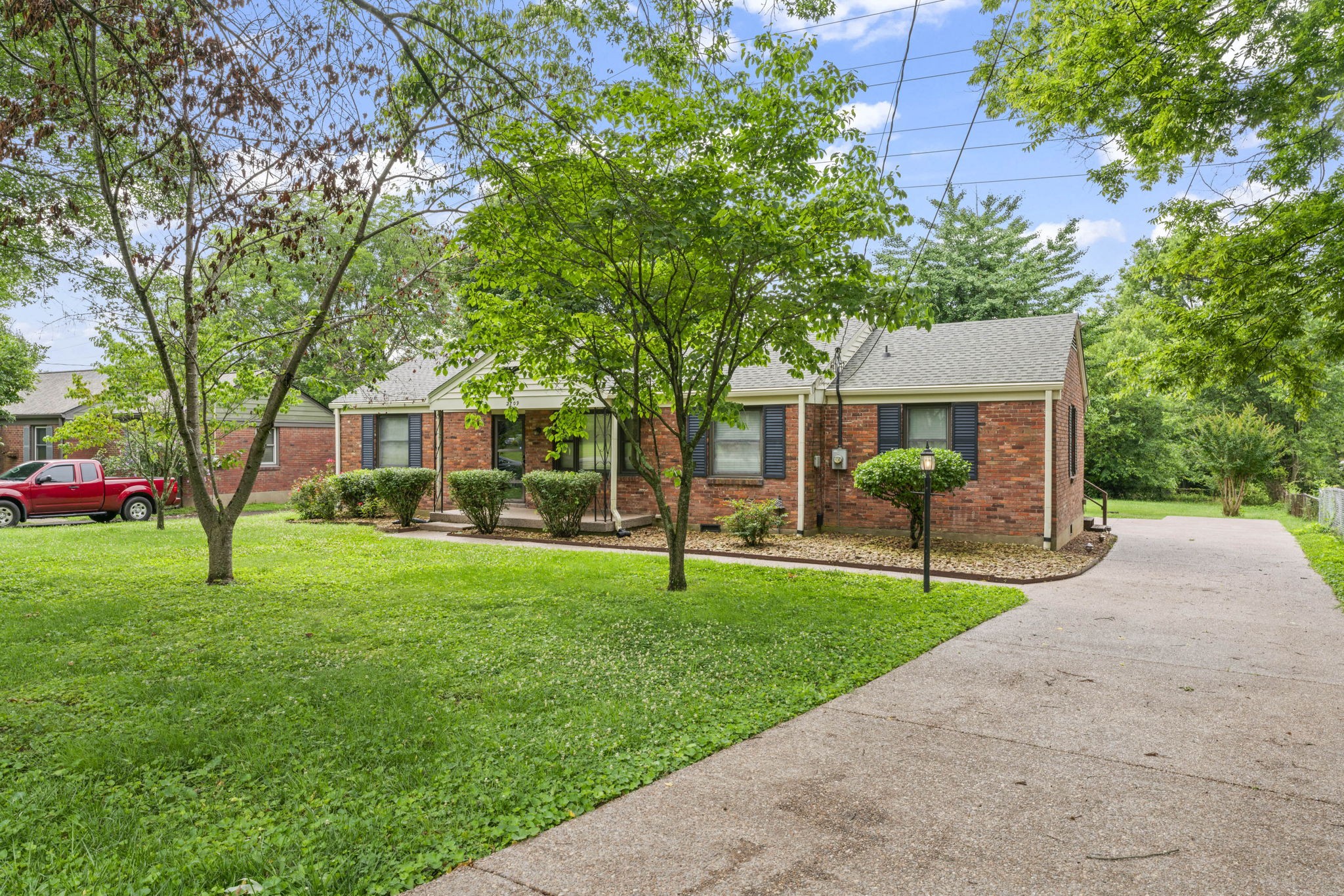 2709 Emery Dr Property Photo 2