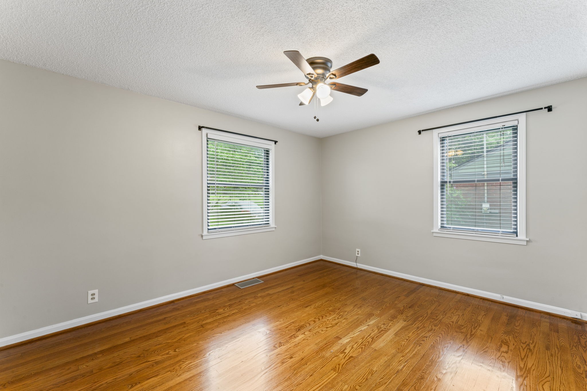 2709 Emery Dr Property Photo 15