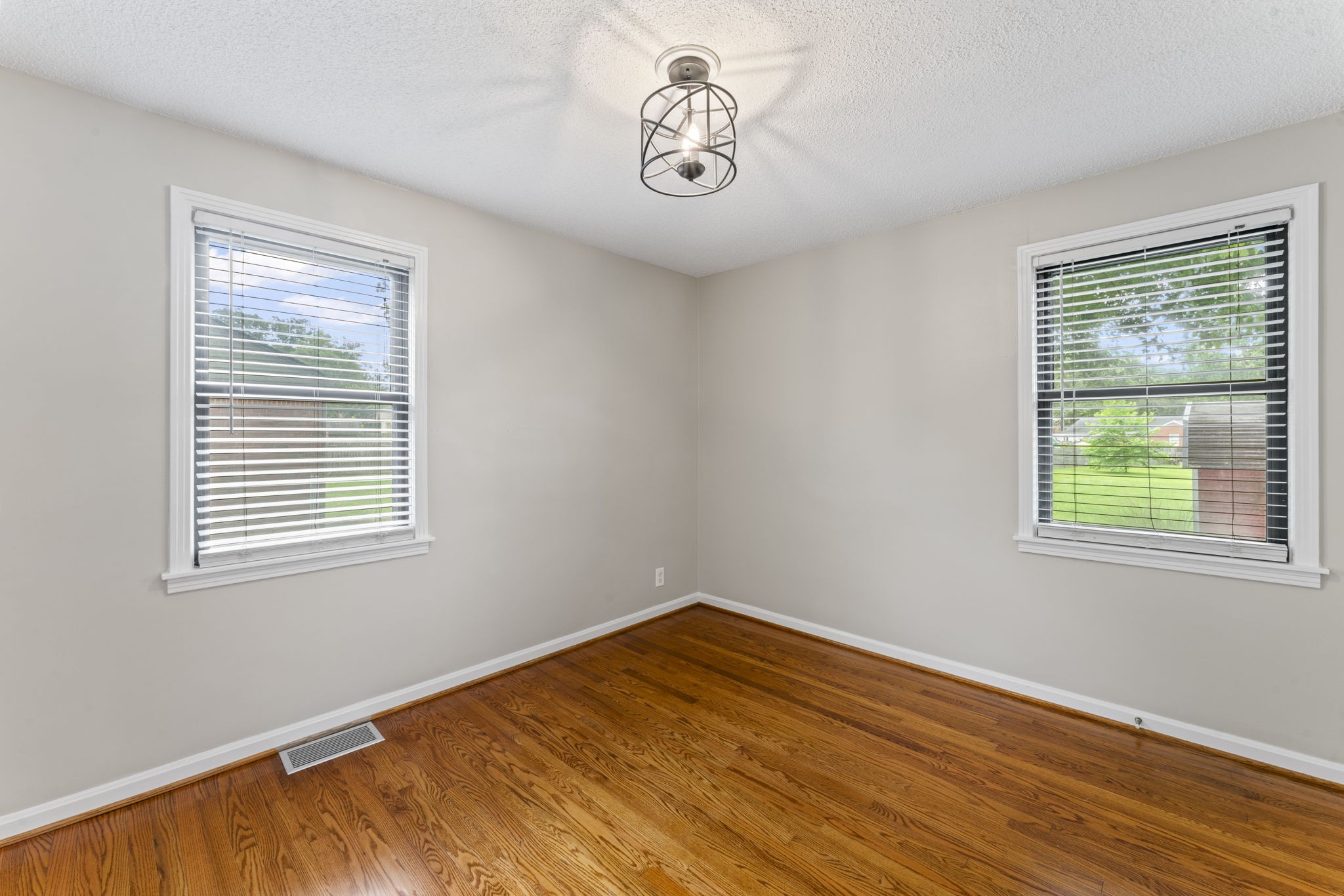 2709 Emery Dr Property Photo 18