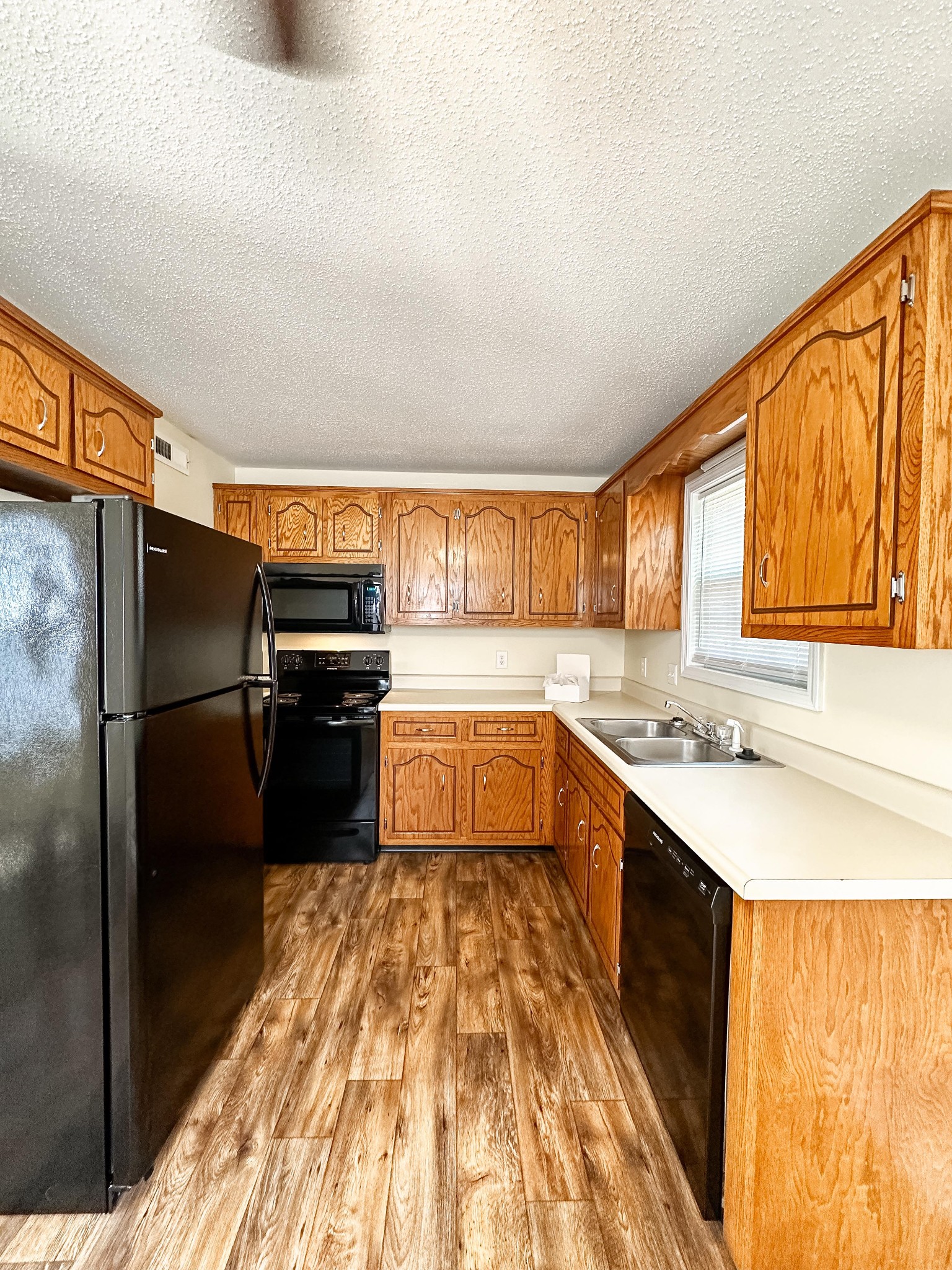 112 Ballygar St Property Photo 1