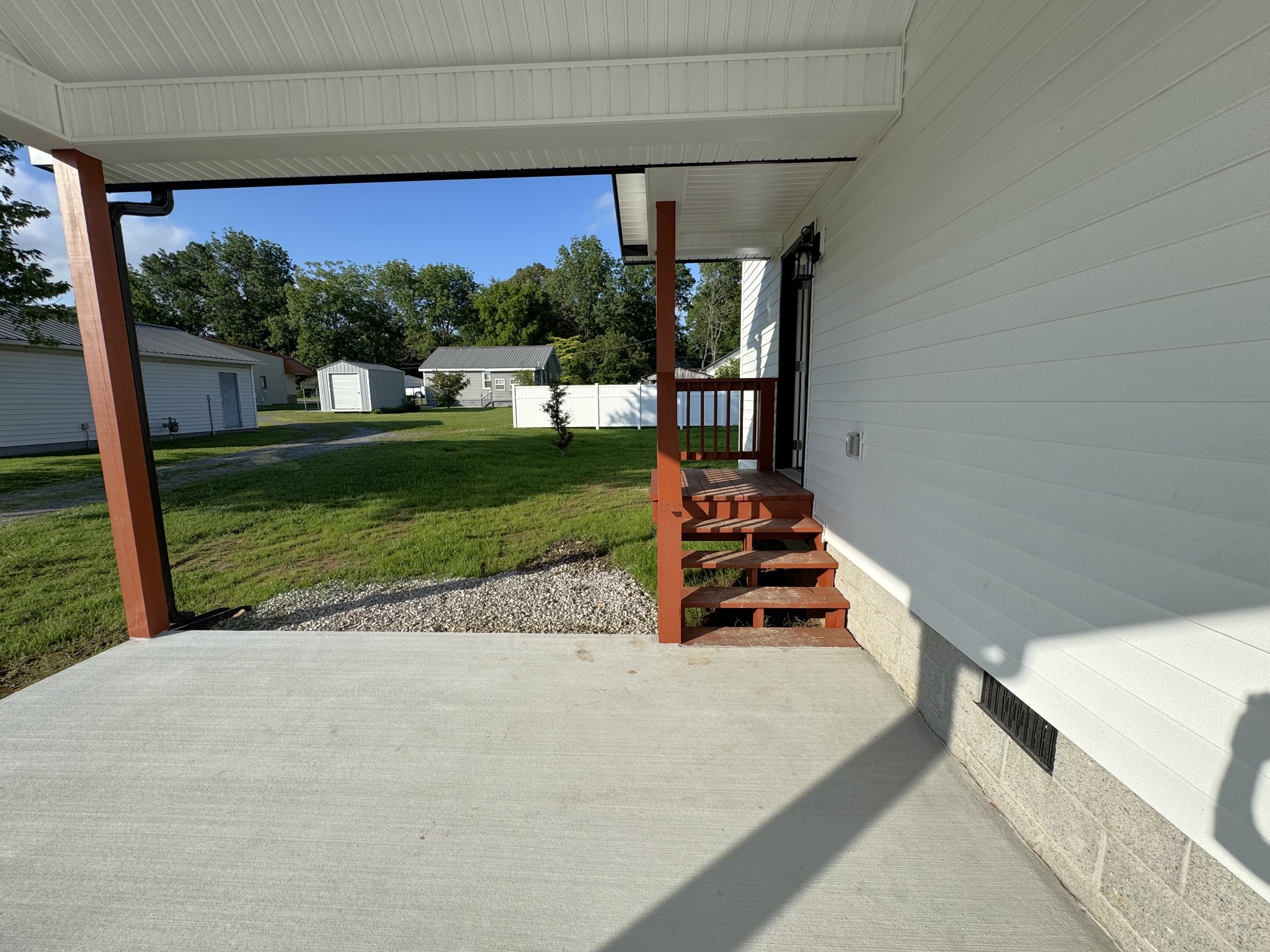 906 Davidson St Property Photo 14