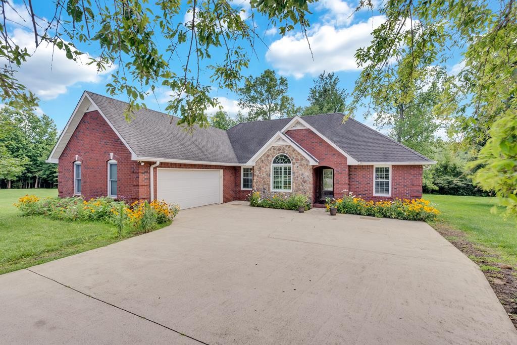 290 Hearthstone Dr Property Photo 1