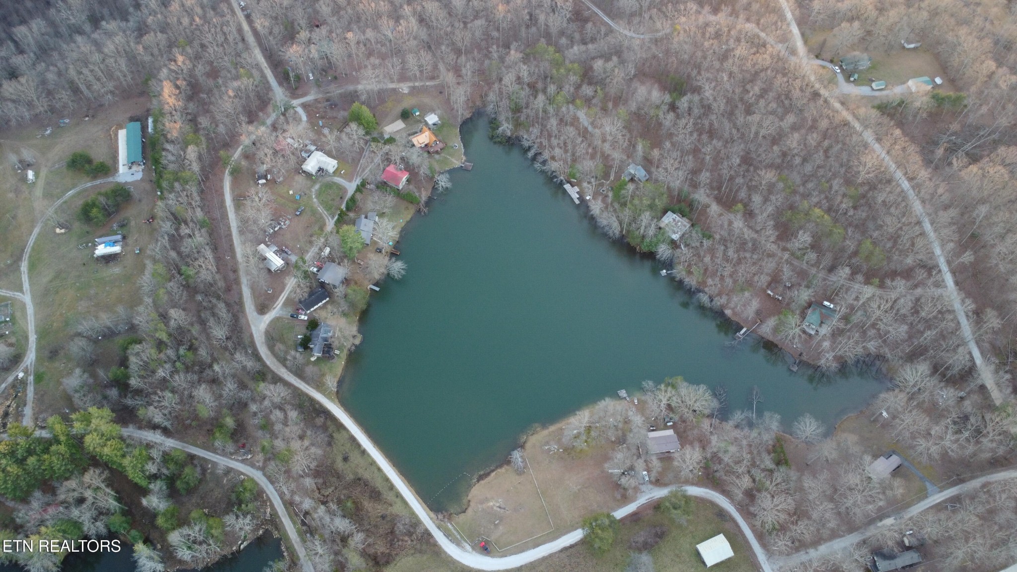 81 Diane Circle Property Photo 4