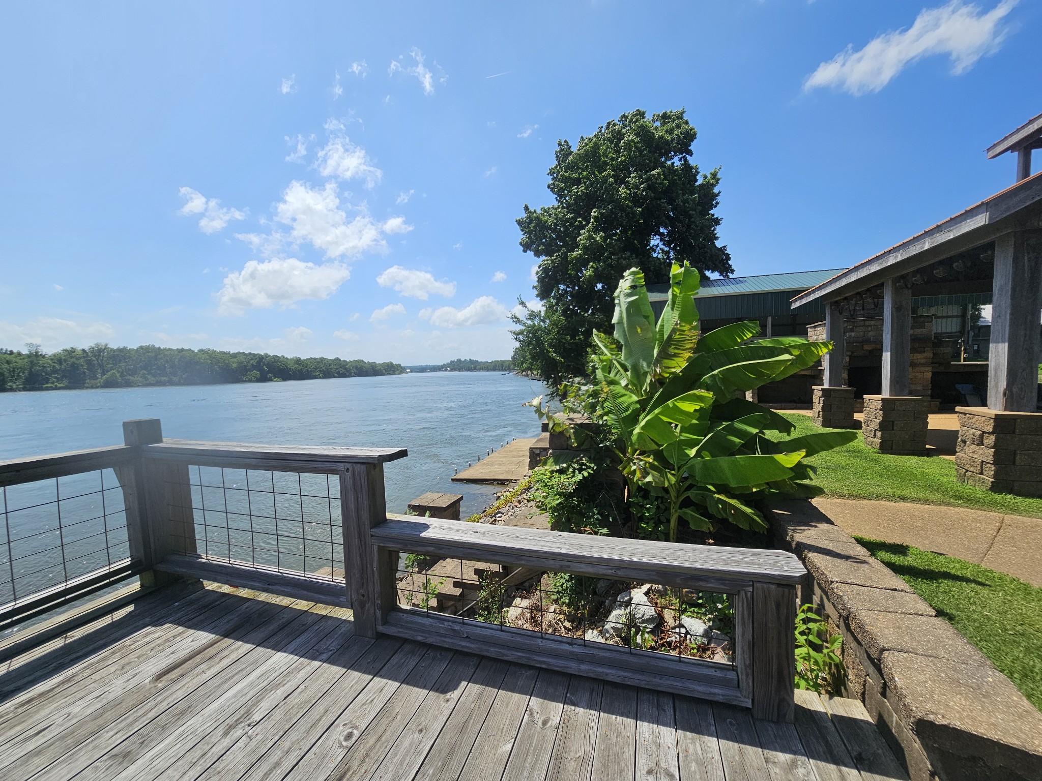 625 River Rd Property Photo 38