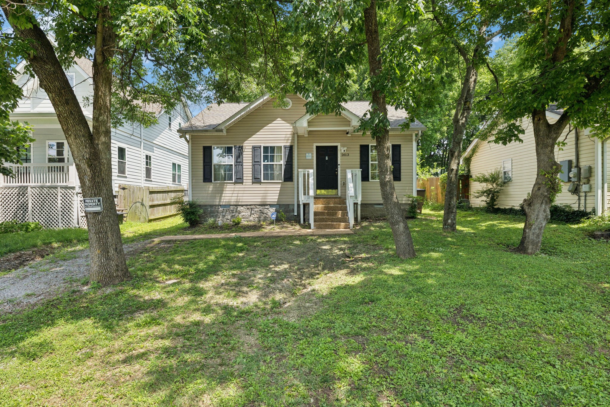 2613 Pennington Ave Property Photo 1