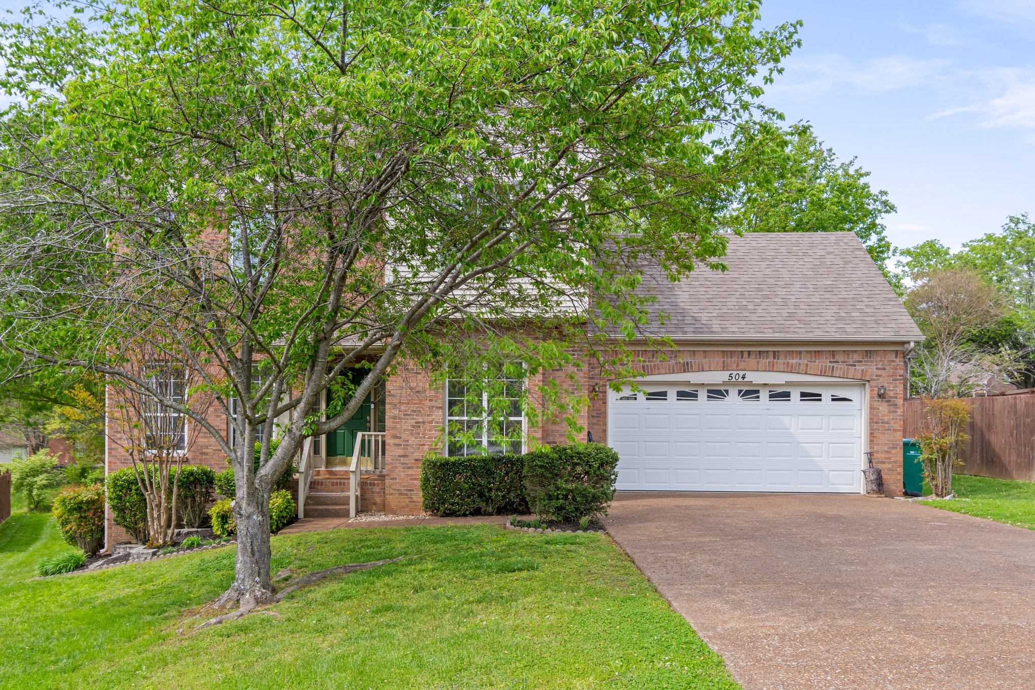 504 Farmington Ct Property Photo 1