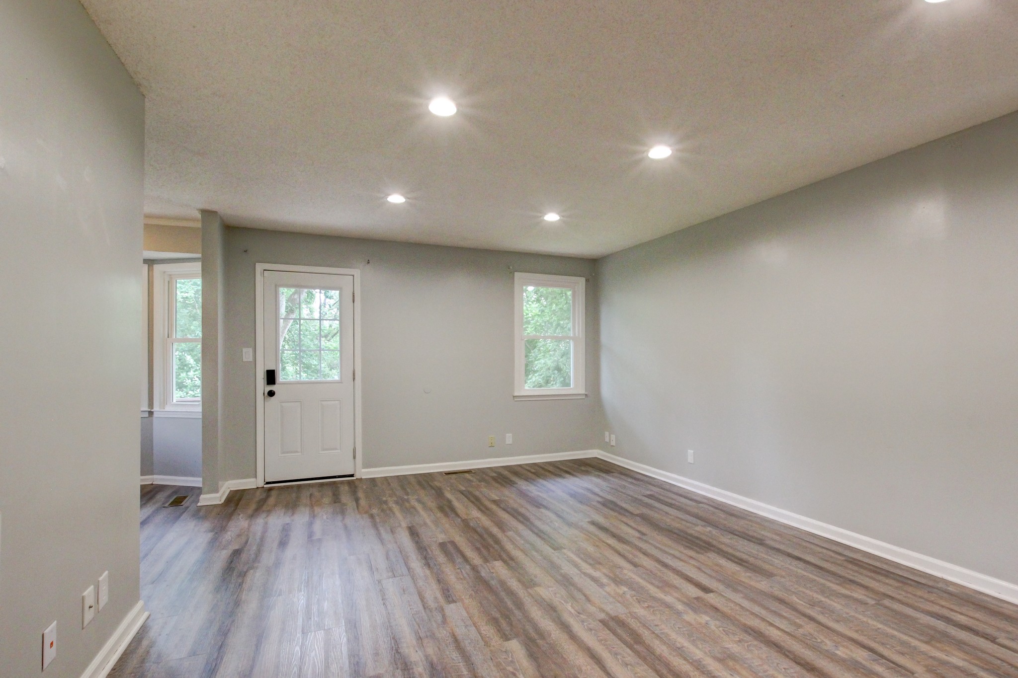 617 Ranch Hill Dr Property Photo 11
