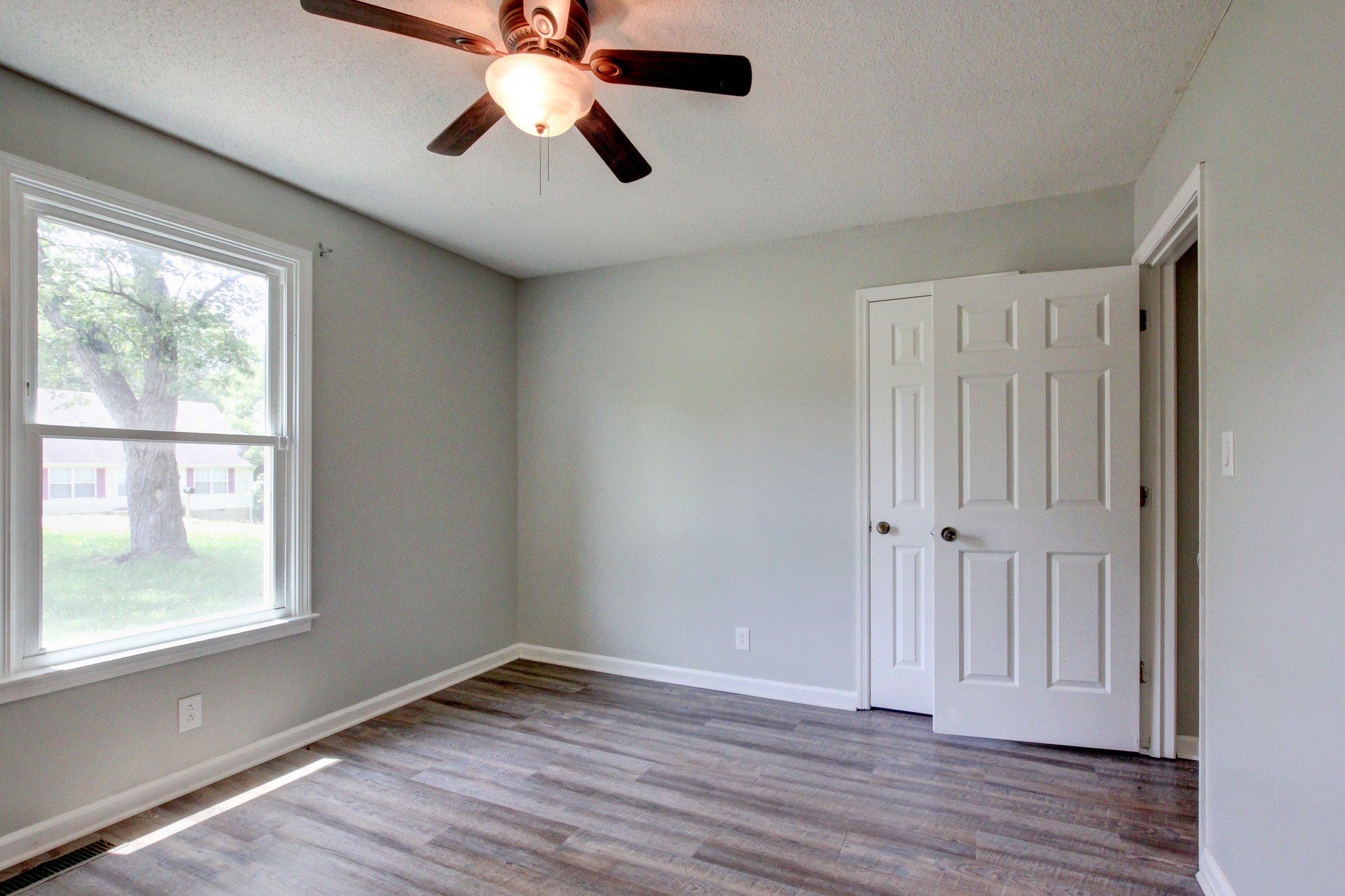 617 Ranch Hill Dr Property Photo 35