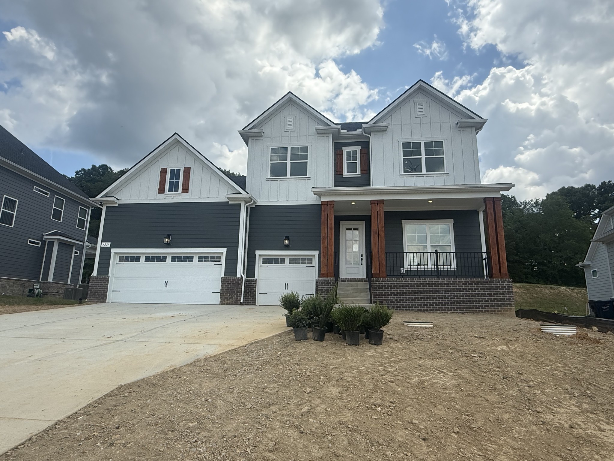 7221 Richvale Drive, S Property Photo 1