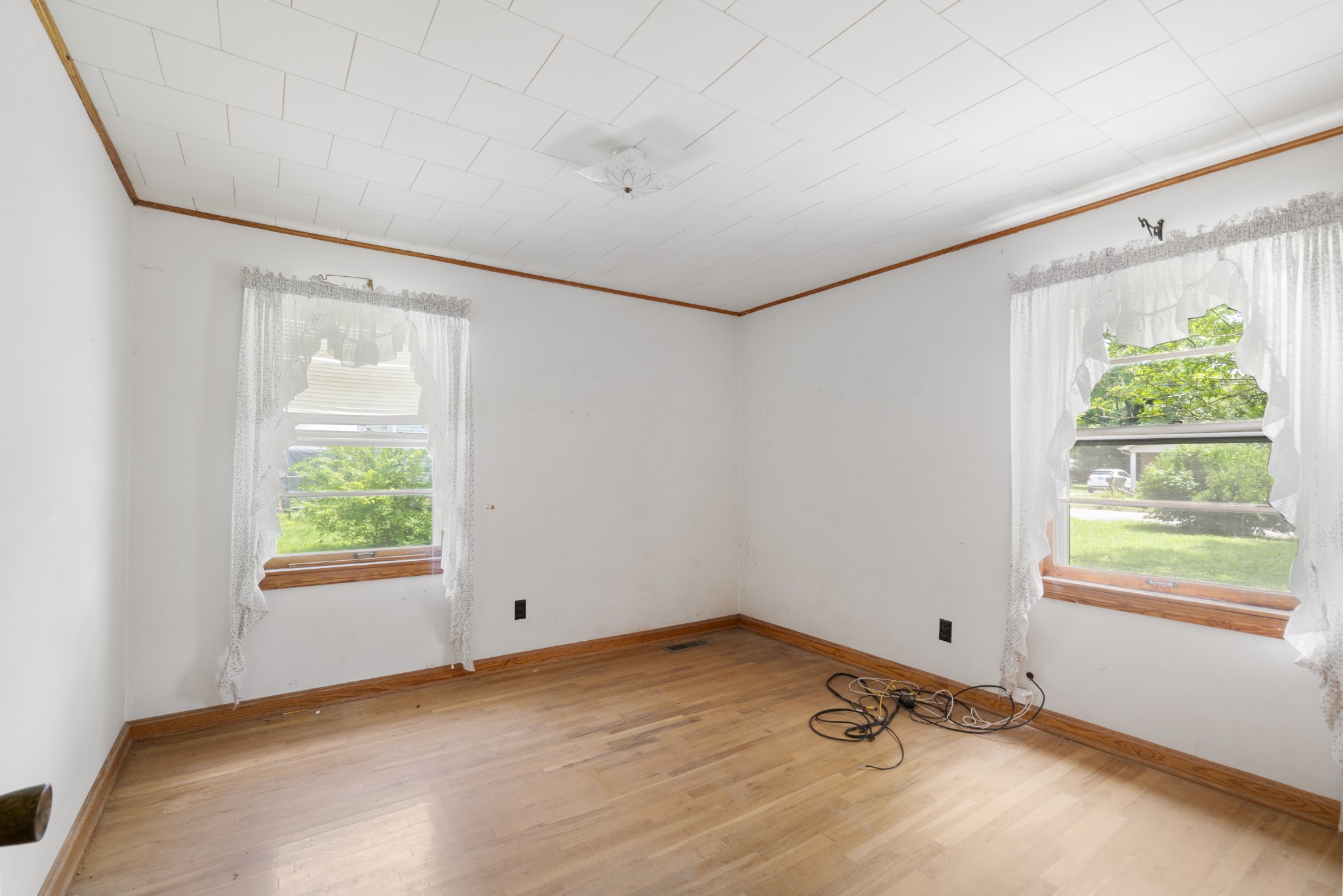 604 2nd Ave Property Photo 9