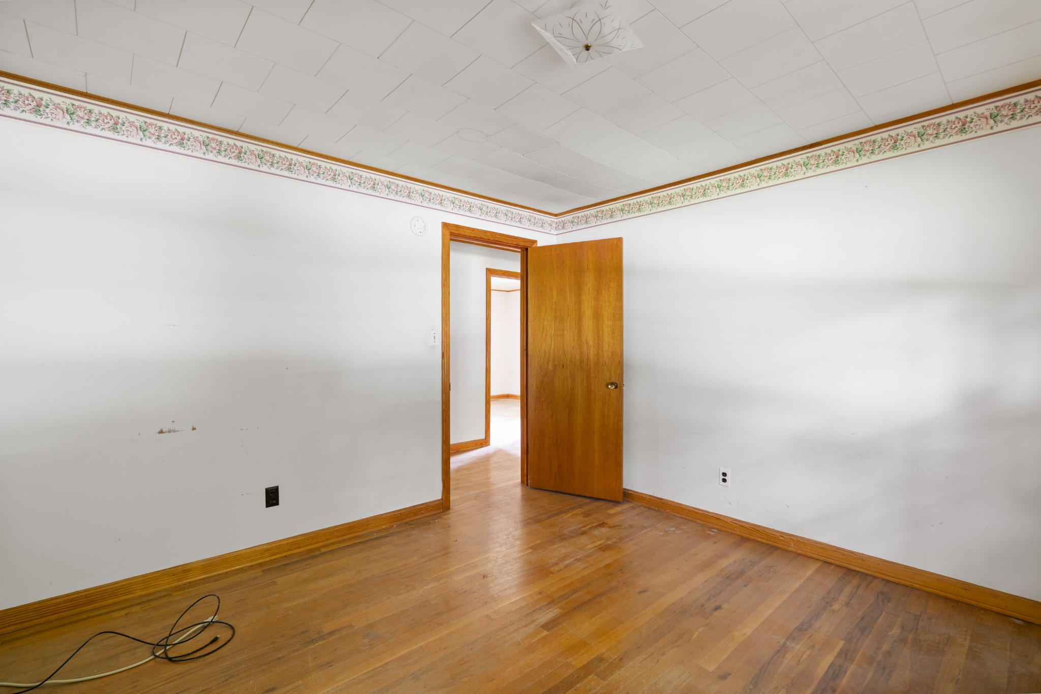 604 2nd Ave Property Photo 12