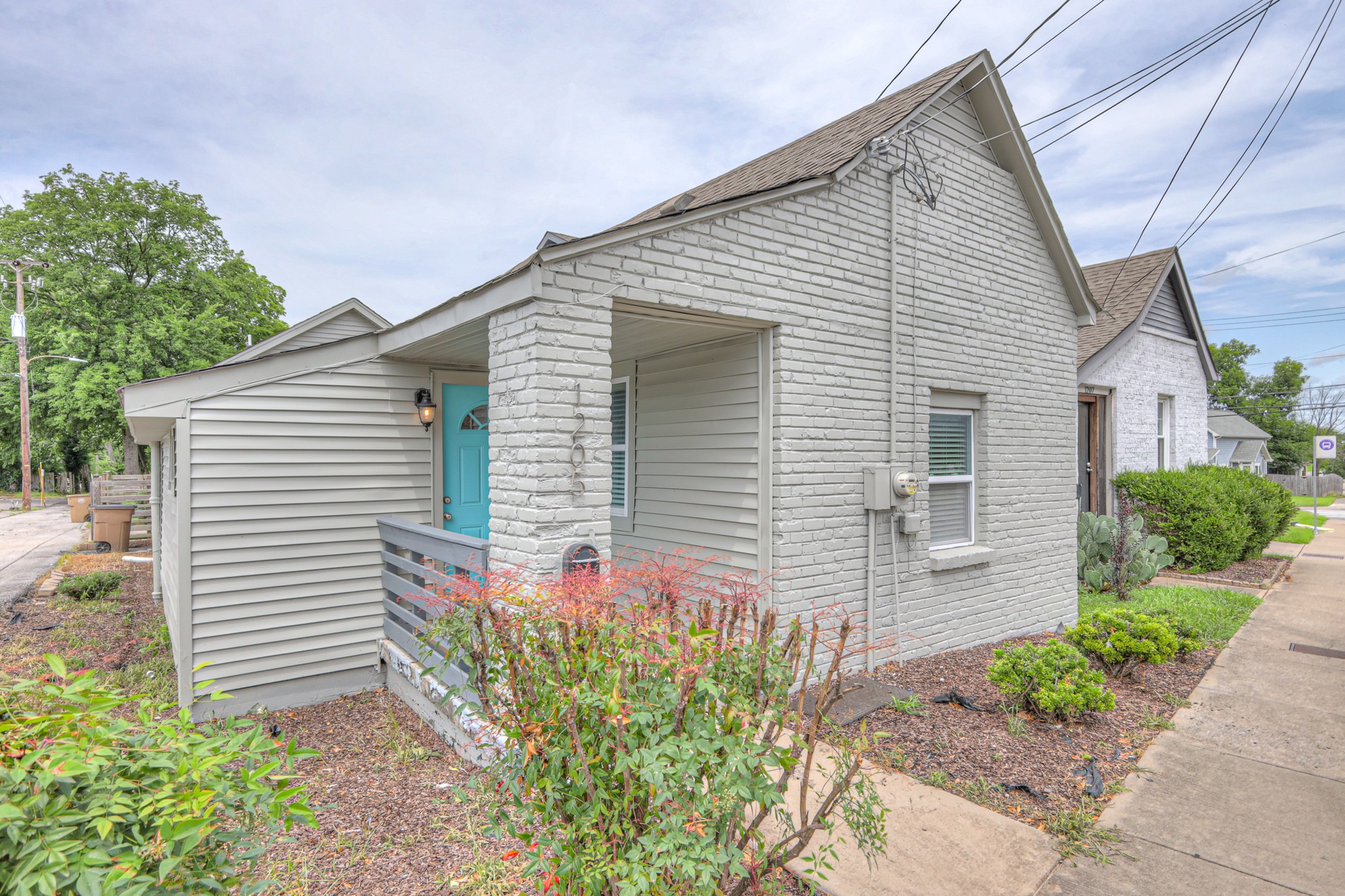 1205 Dr Db Todd Jr Blvd Property Photo 1