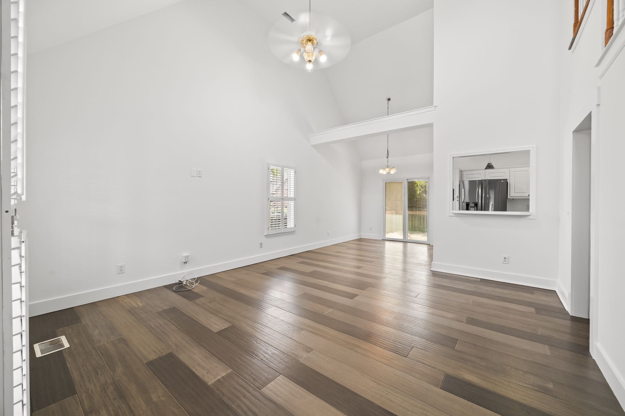 2821 Lafayette Dr Property Photo 6