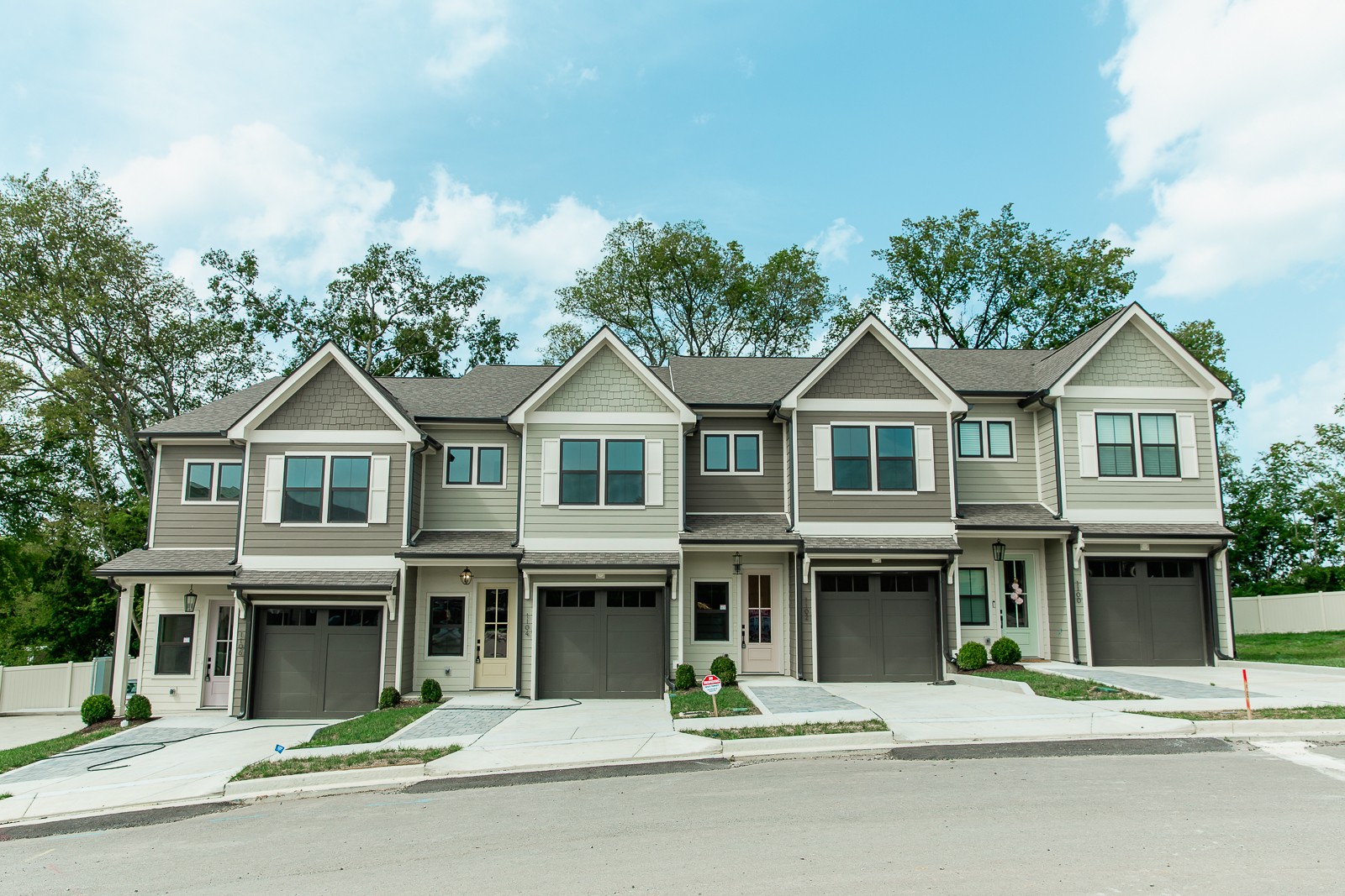 1042 Noble Loop Property Photo 1