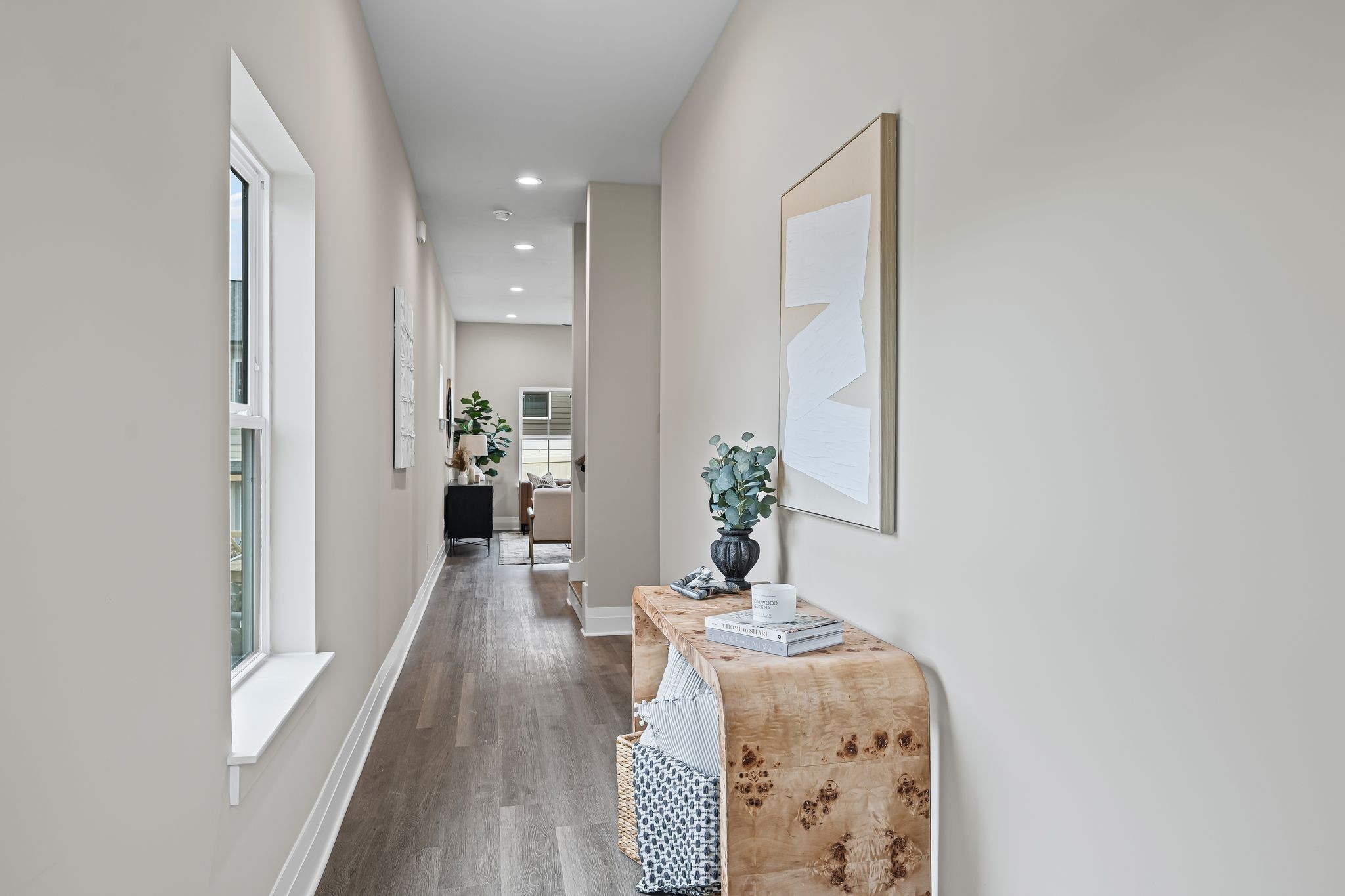 1042 Noble Loop Property Photo 4