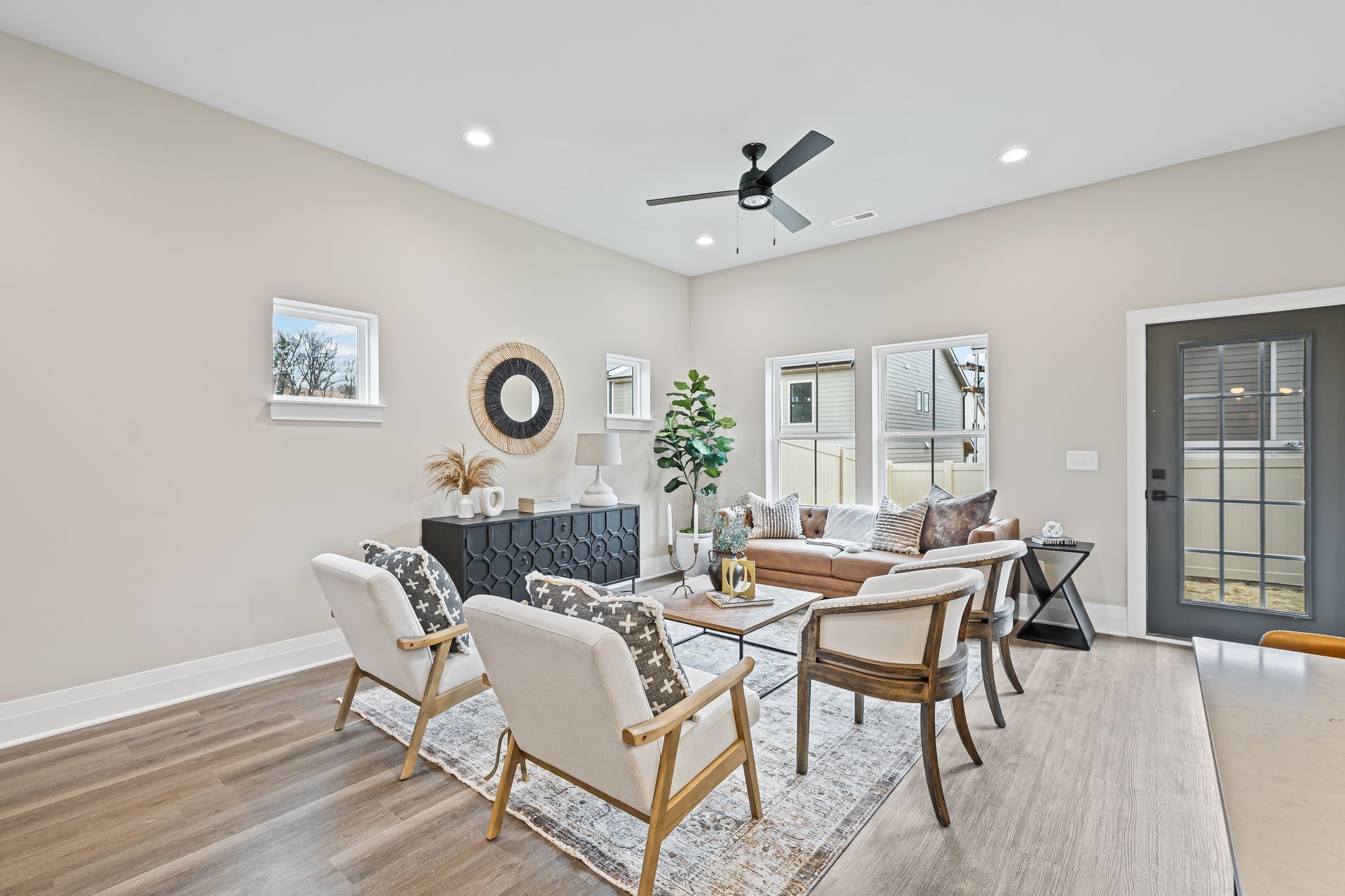 1042 Noble Loop Property Photo 6