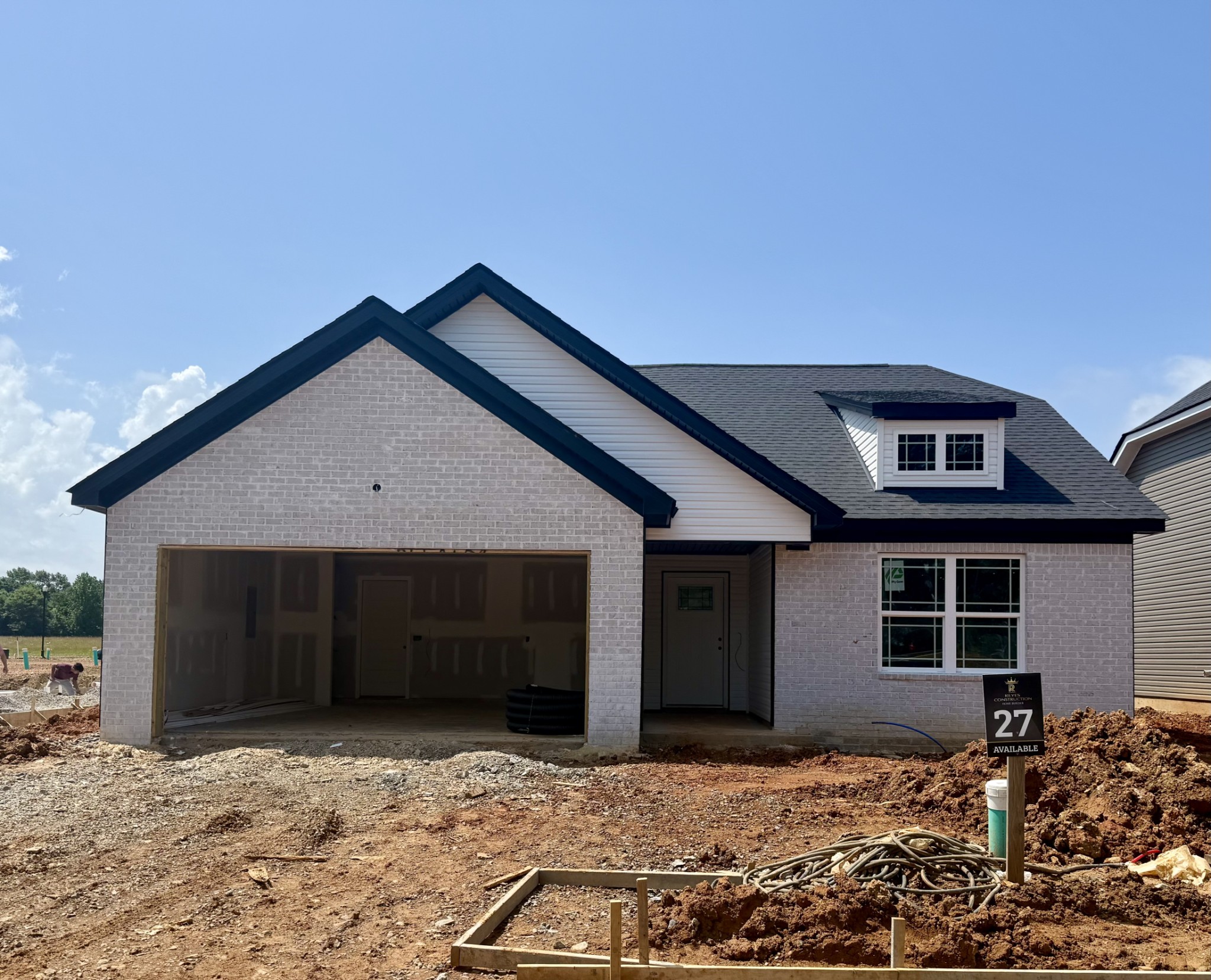 1097 Javier Dr Property Photo 1