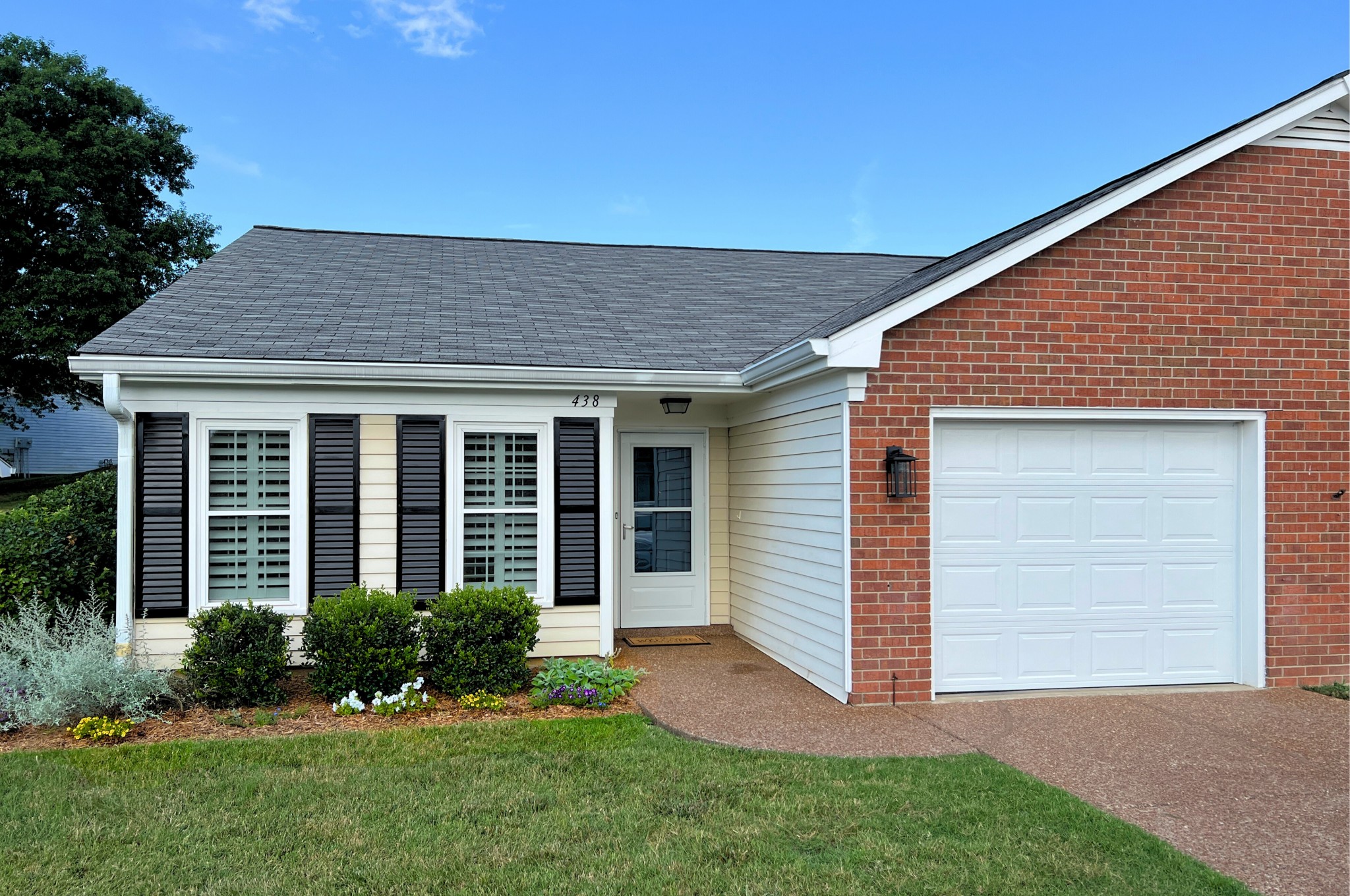438 Siena Dr Property Photo 1