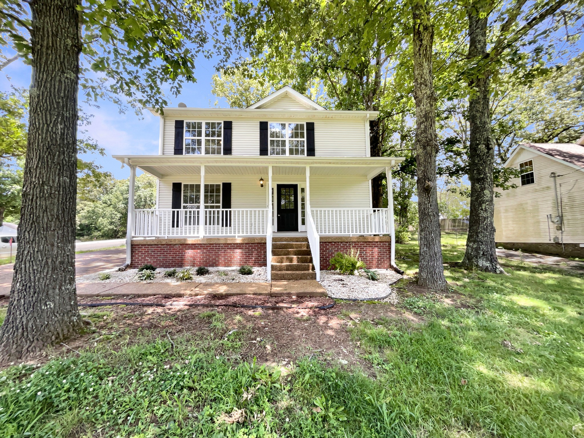 7203 Chester Rd Property Photo 1