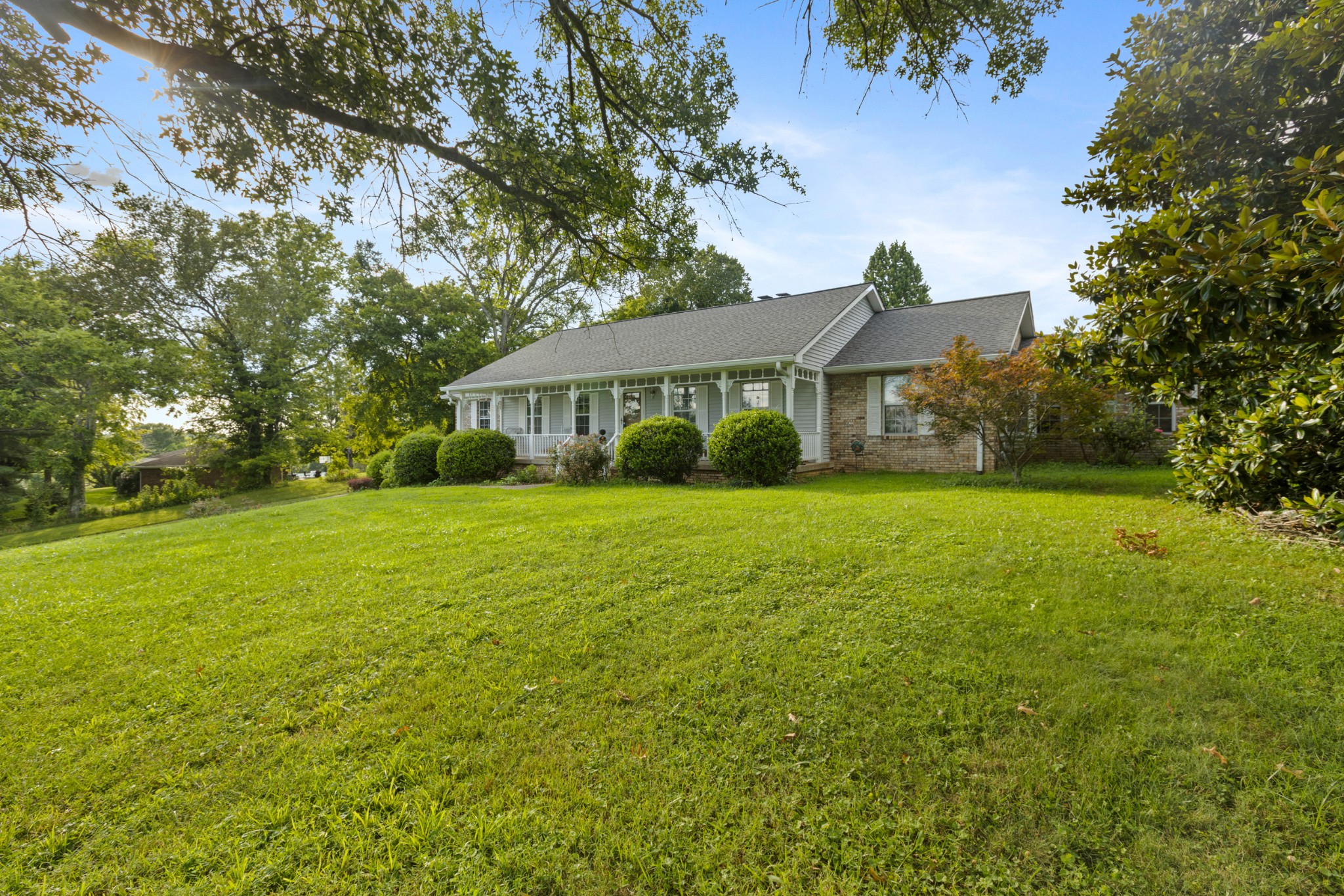 5615 Hickory Ridge Rd Property Photo 2