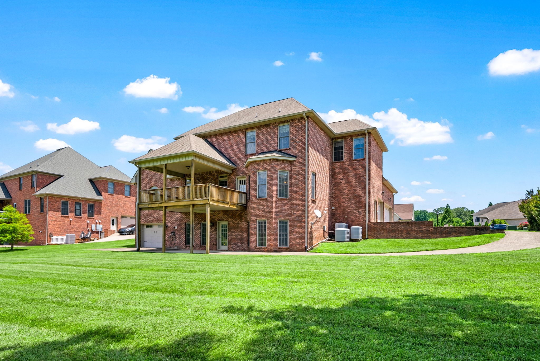 306 Gray Hawk Trl Property Photo 4