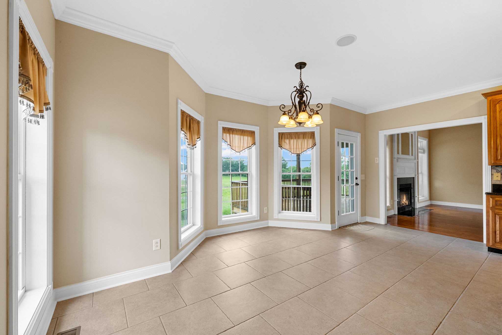 306 Gray Hawk Trl Property Photo 18