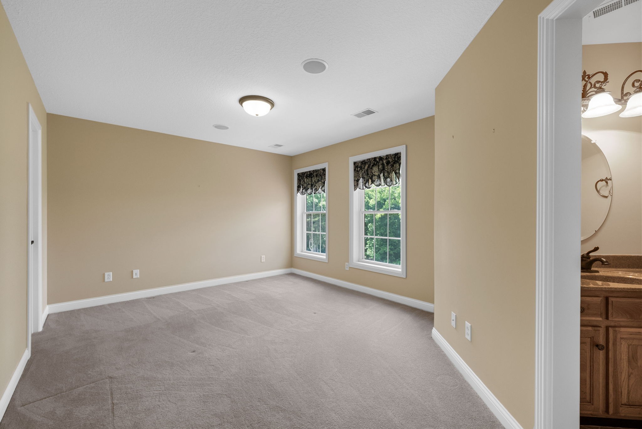 306 Gray Hawk Trl Property Photo 38